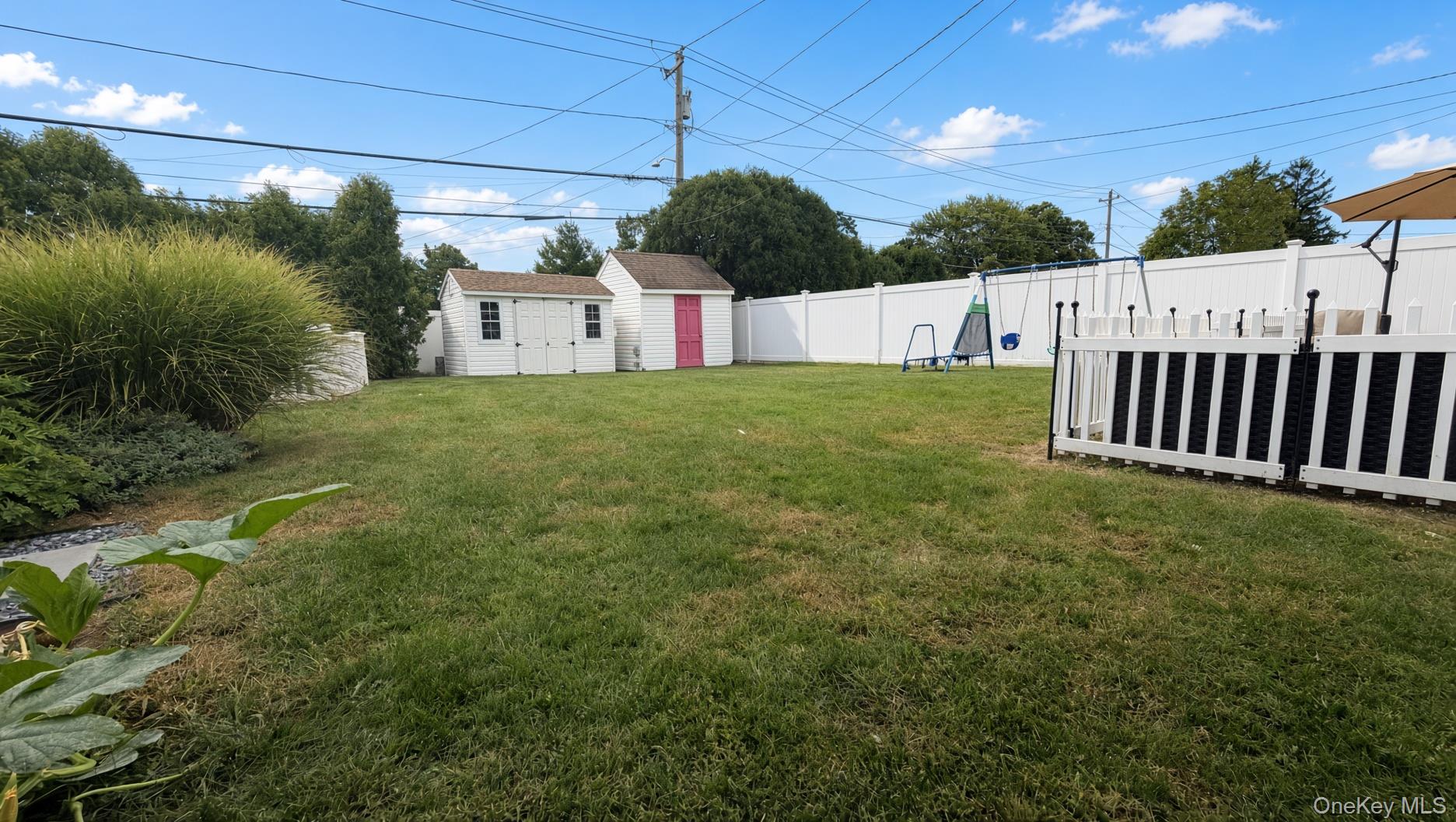 11 Lois Lane – For Sale photo 14