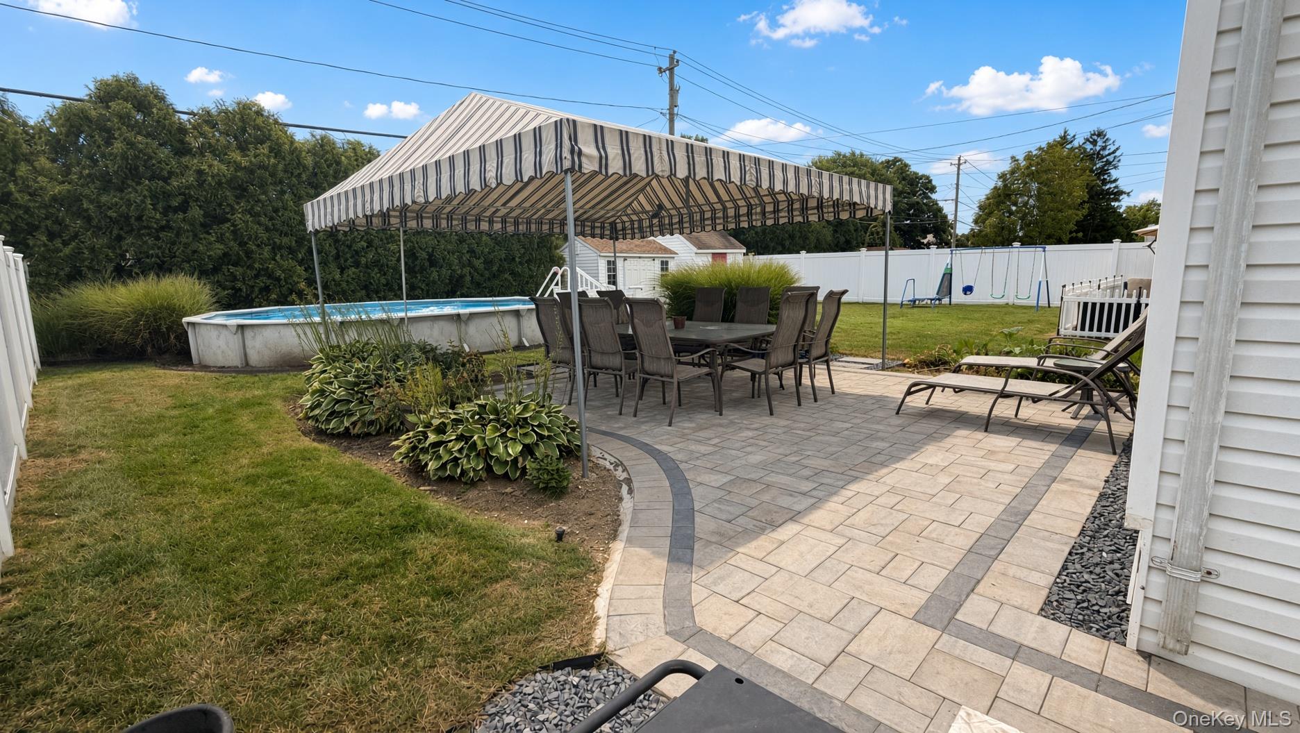 11 Lois Lane – For Sale photo 13