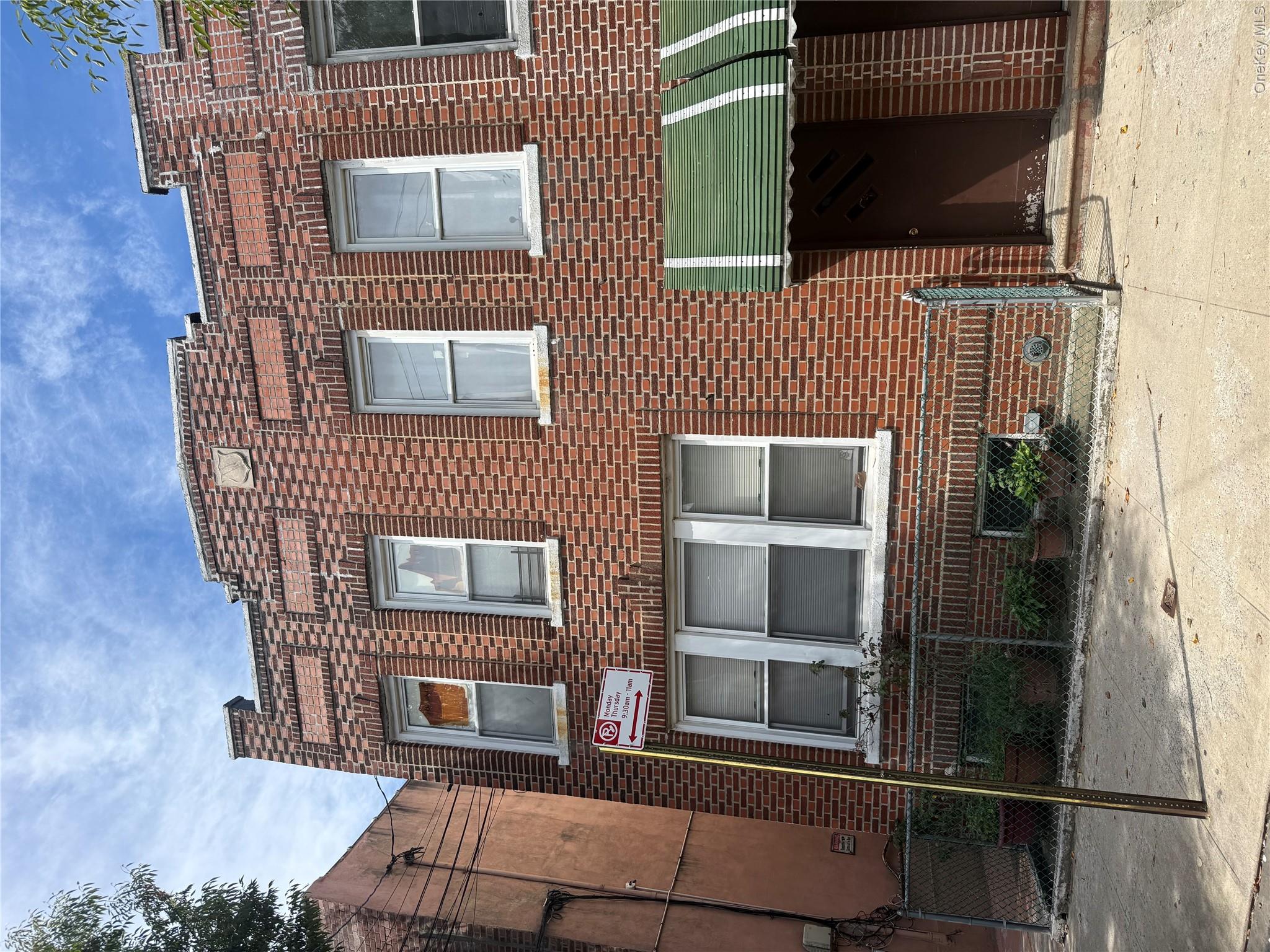 2427 Fuller Street – For Sale