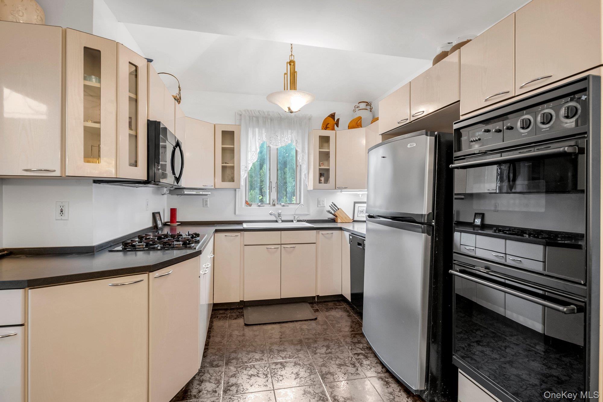 14-84 164 Street – For Sale photo 8