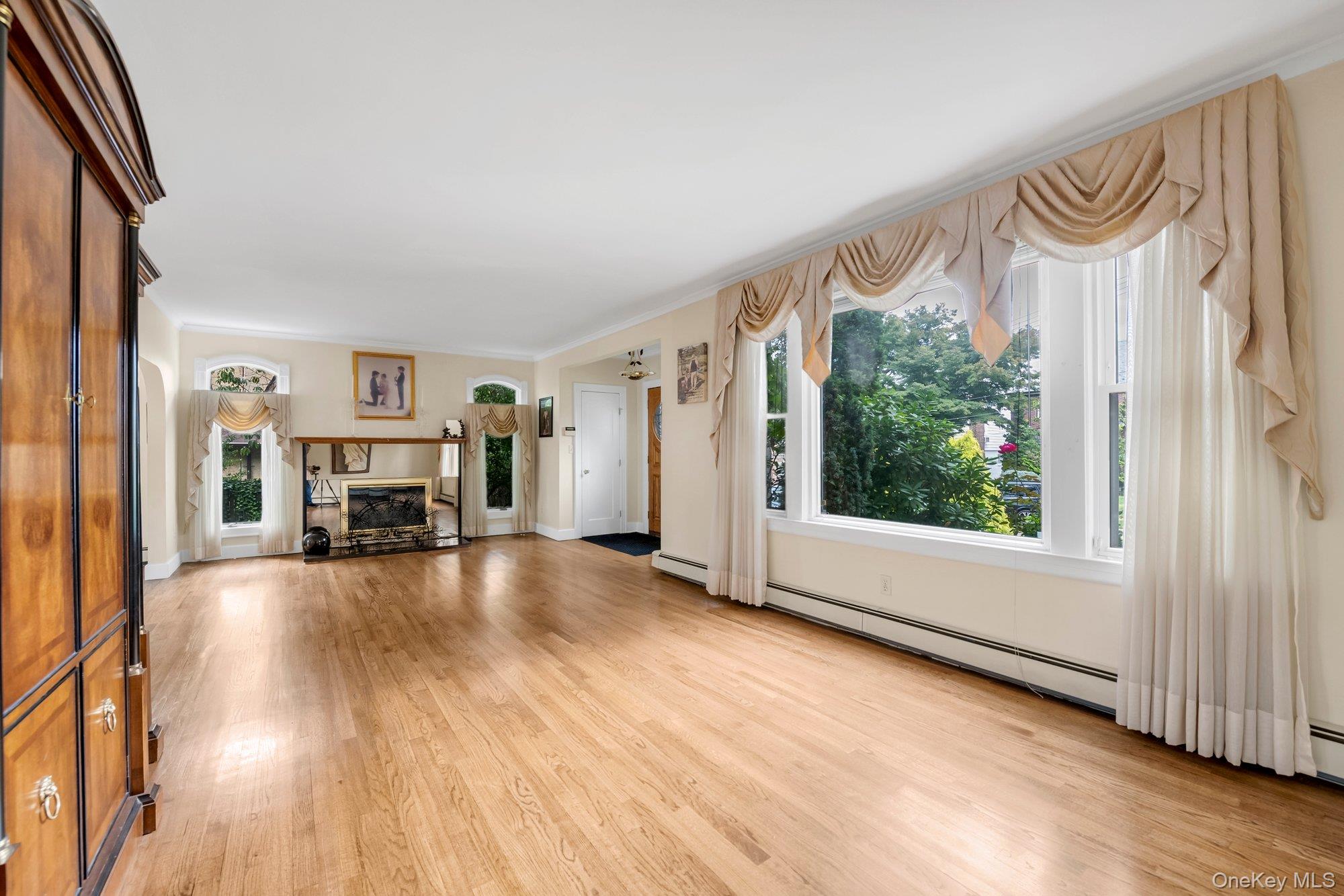 14-84 164 Street – For Sale photo 5