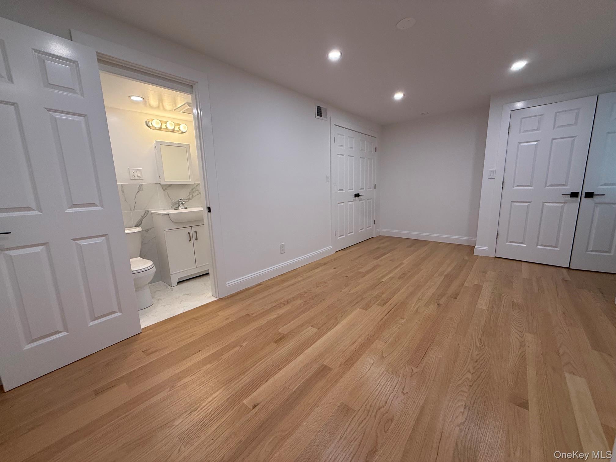 30 Elissa Lane, Unit 1 (1st Flo photo 16