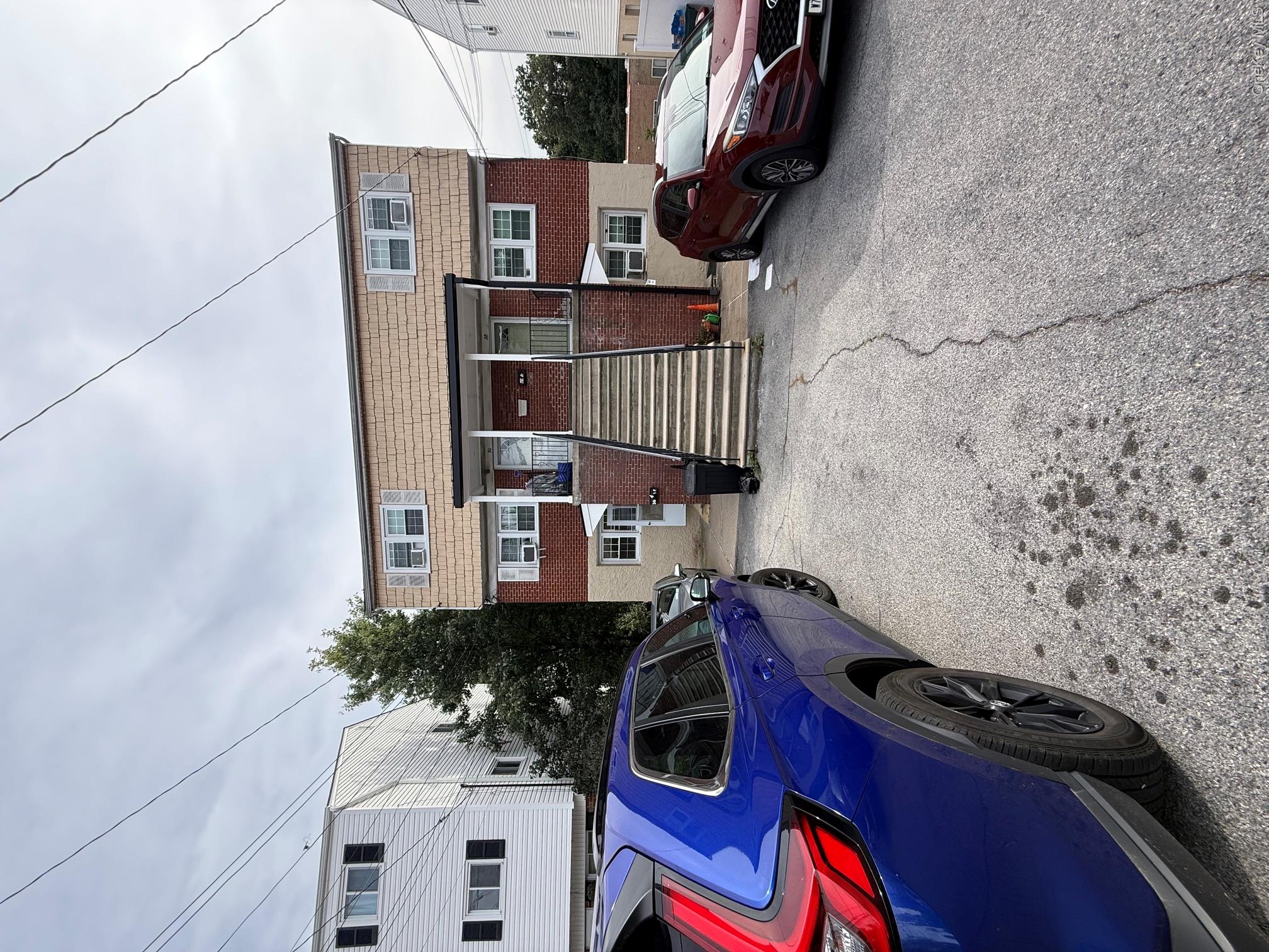 30 Elissa Lane, Unit 1 (1st Flo photo 2