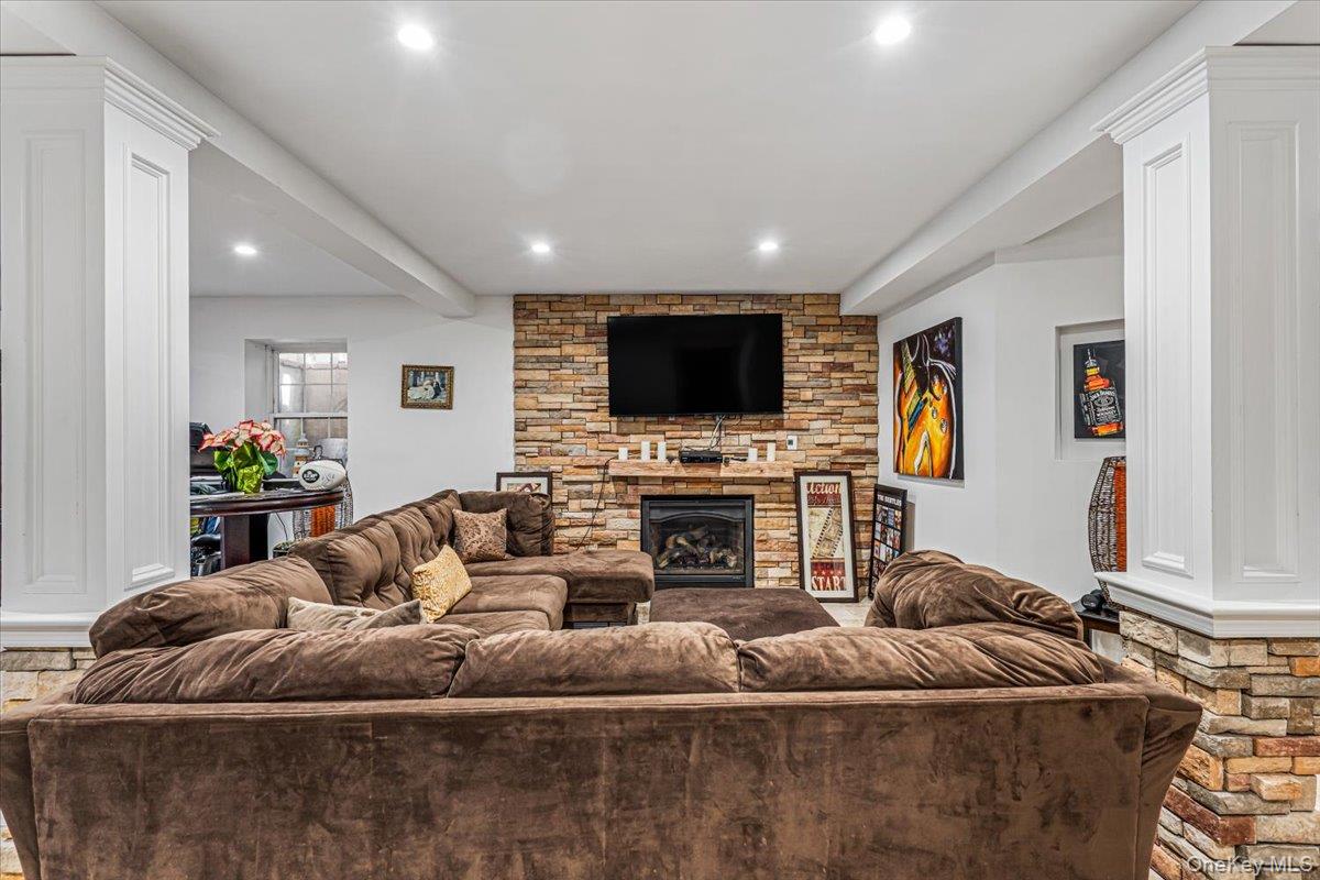 6 Carman Road – For Sale photo 37