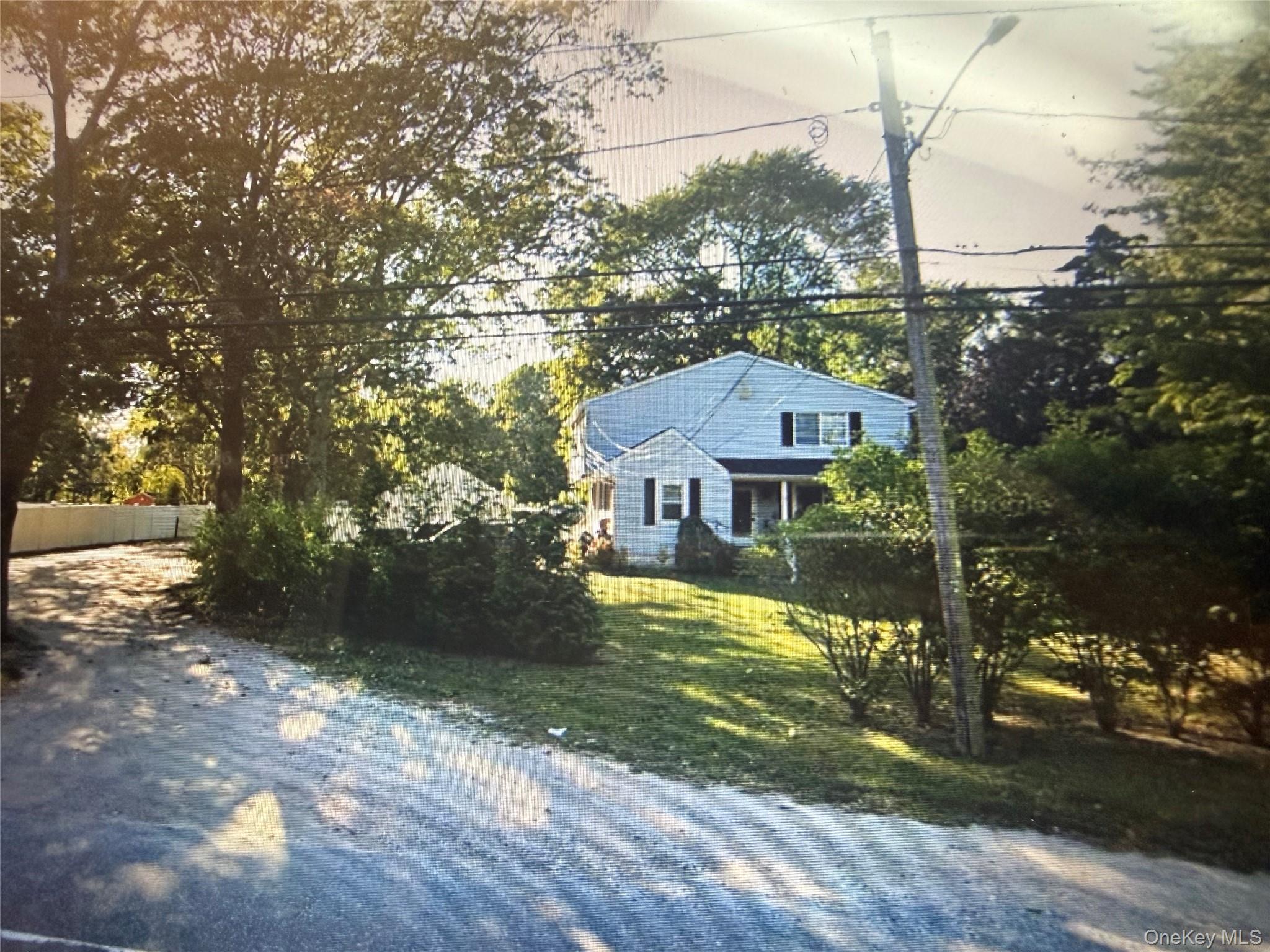 928 Connetquot Avenue – For Sale