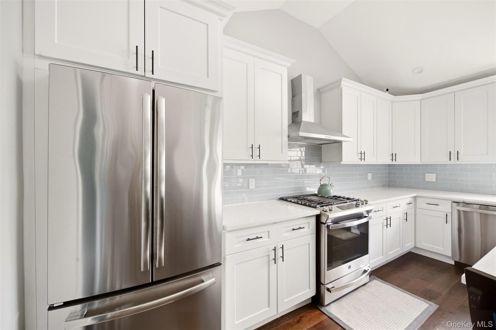 188 S Strong Avenue – For Sale photo 12