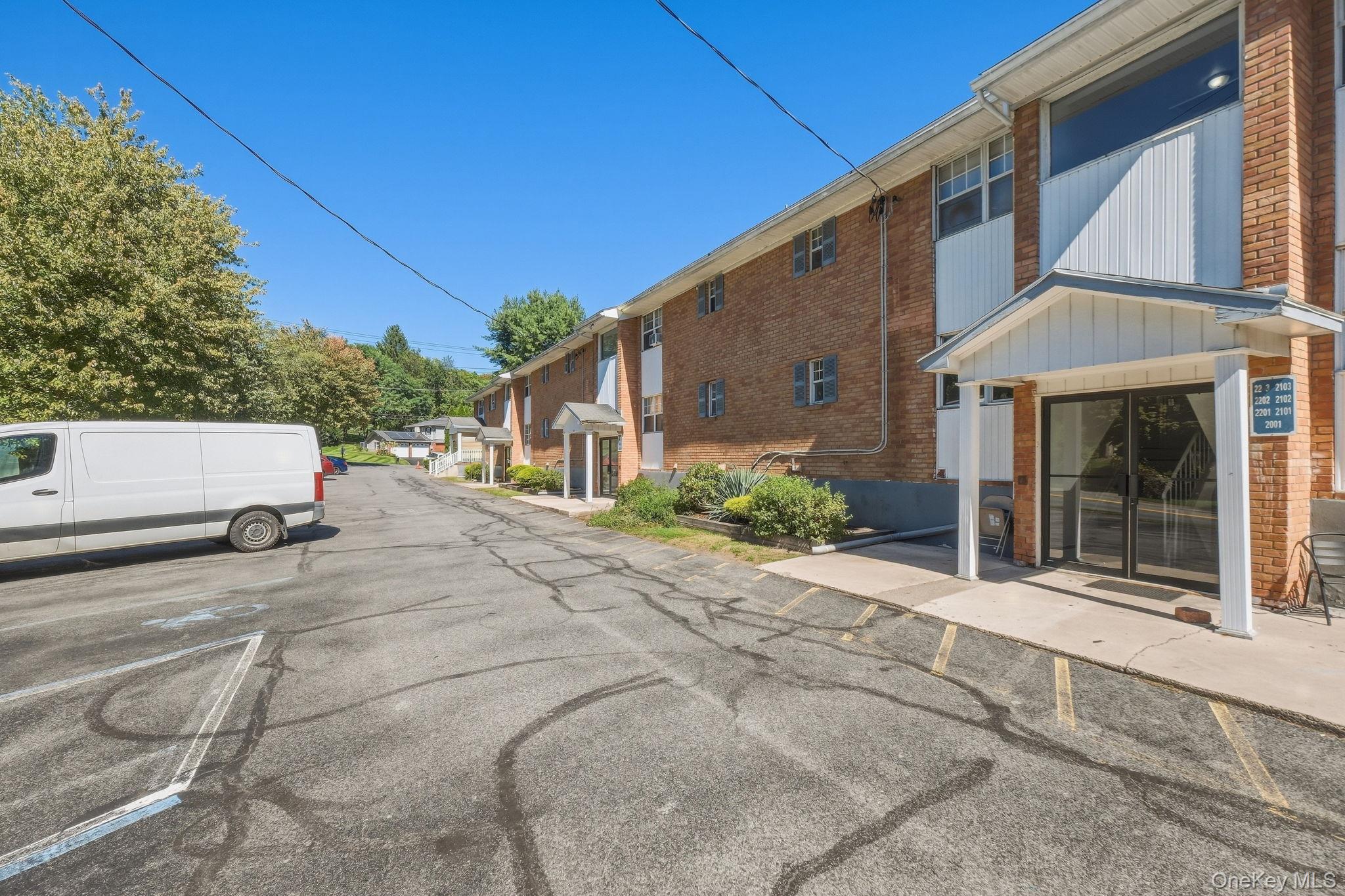 2301 Barclay Manor, Unit 23A photo 11