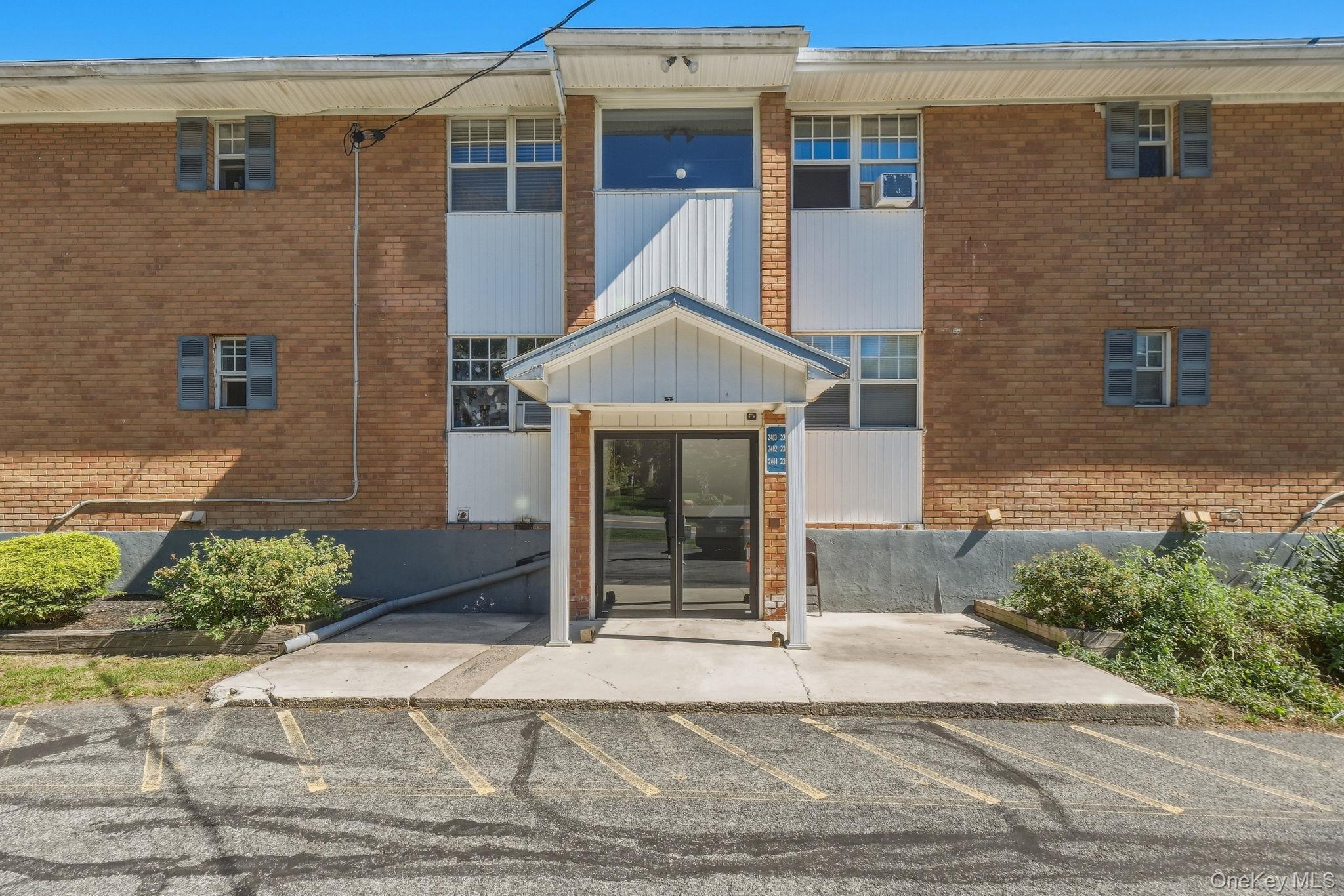 2301 Barclay Manor, Unit 23A