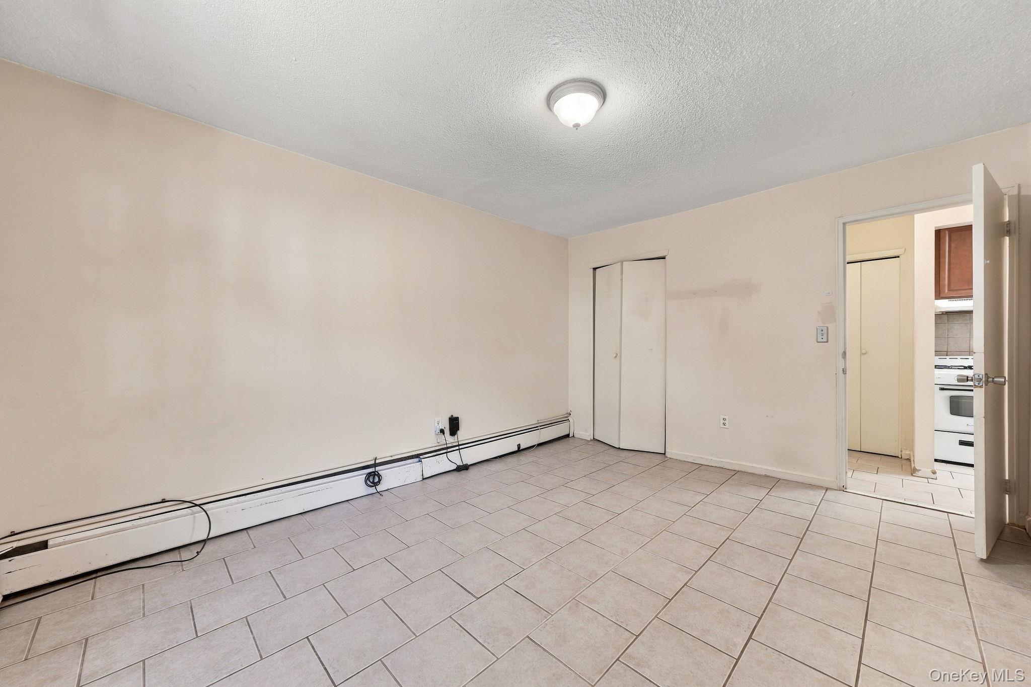 2301 Barclay Manor, Unit 23A photo 9