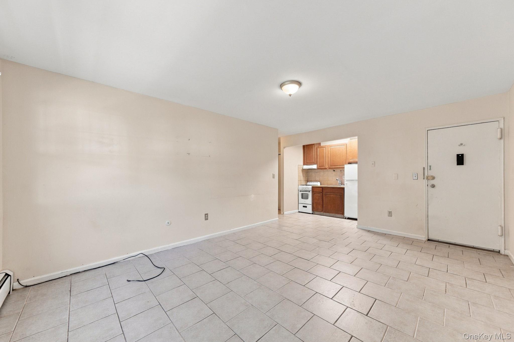 2301 Barclay Manor, Unit 23A photo 3