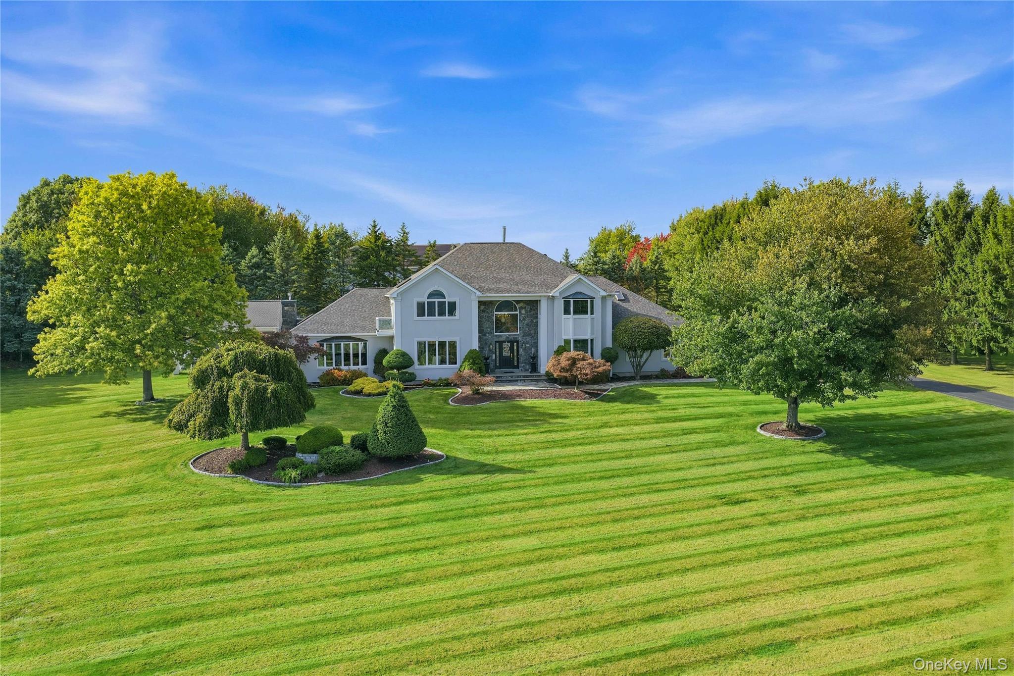 63 Far Horizons Drive – For Sale photo 2