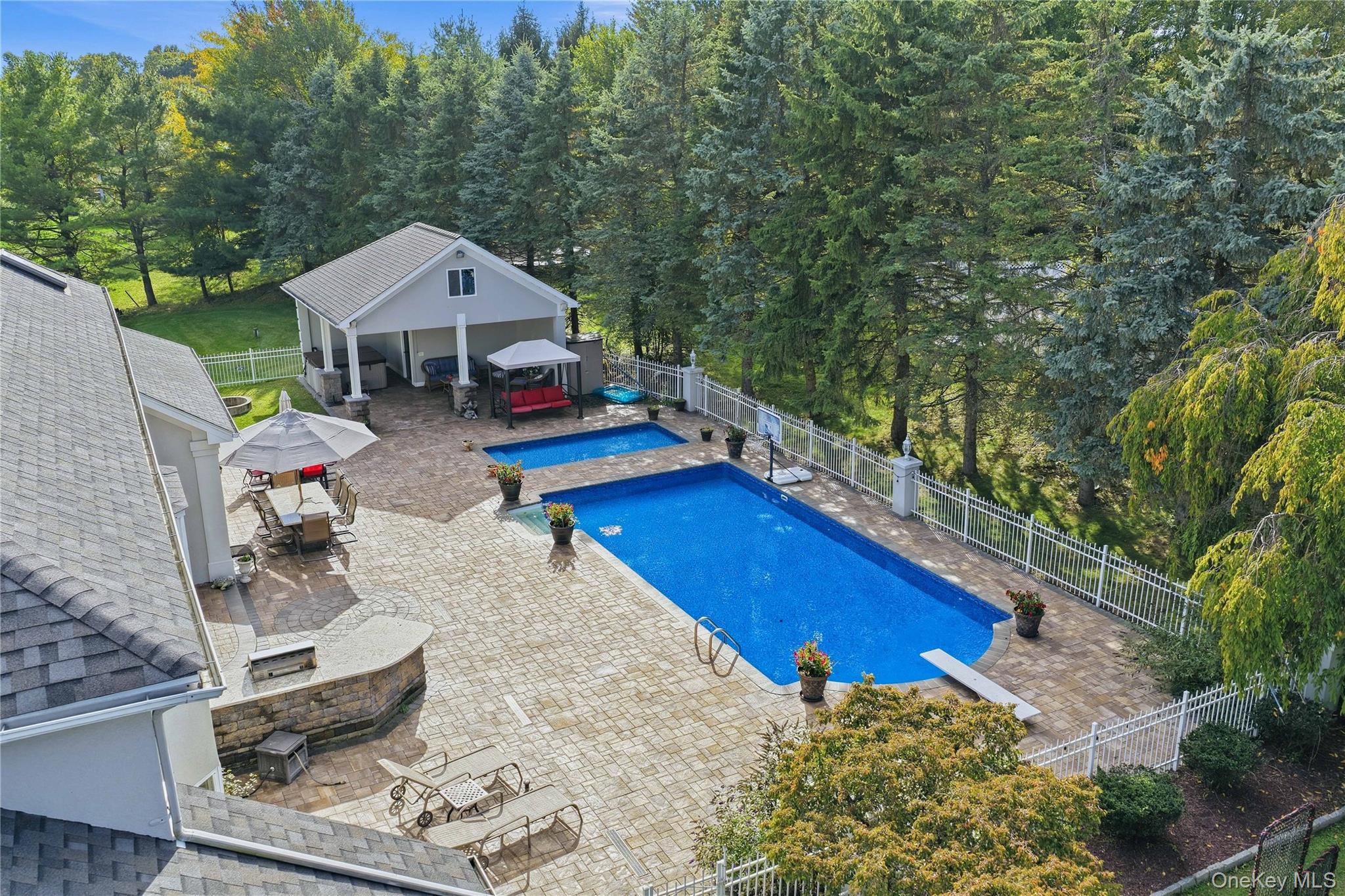 63 Far Horizons Drive – For Sale photo 33