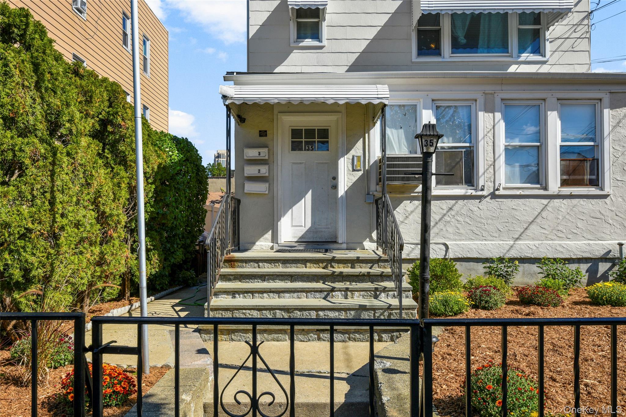 35 Charles Street – For Sale photo 2