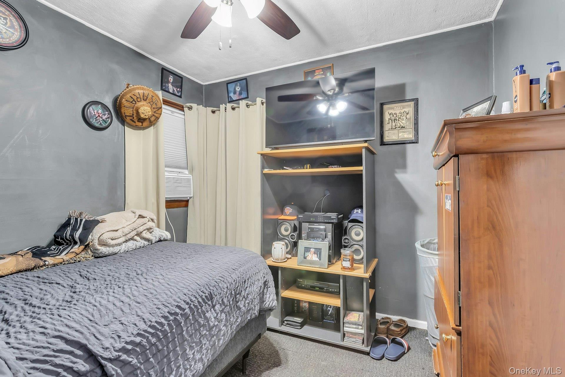 996 Merillon Avenue – For Sale photo 7