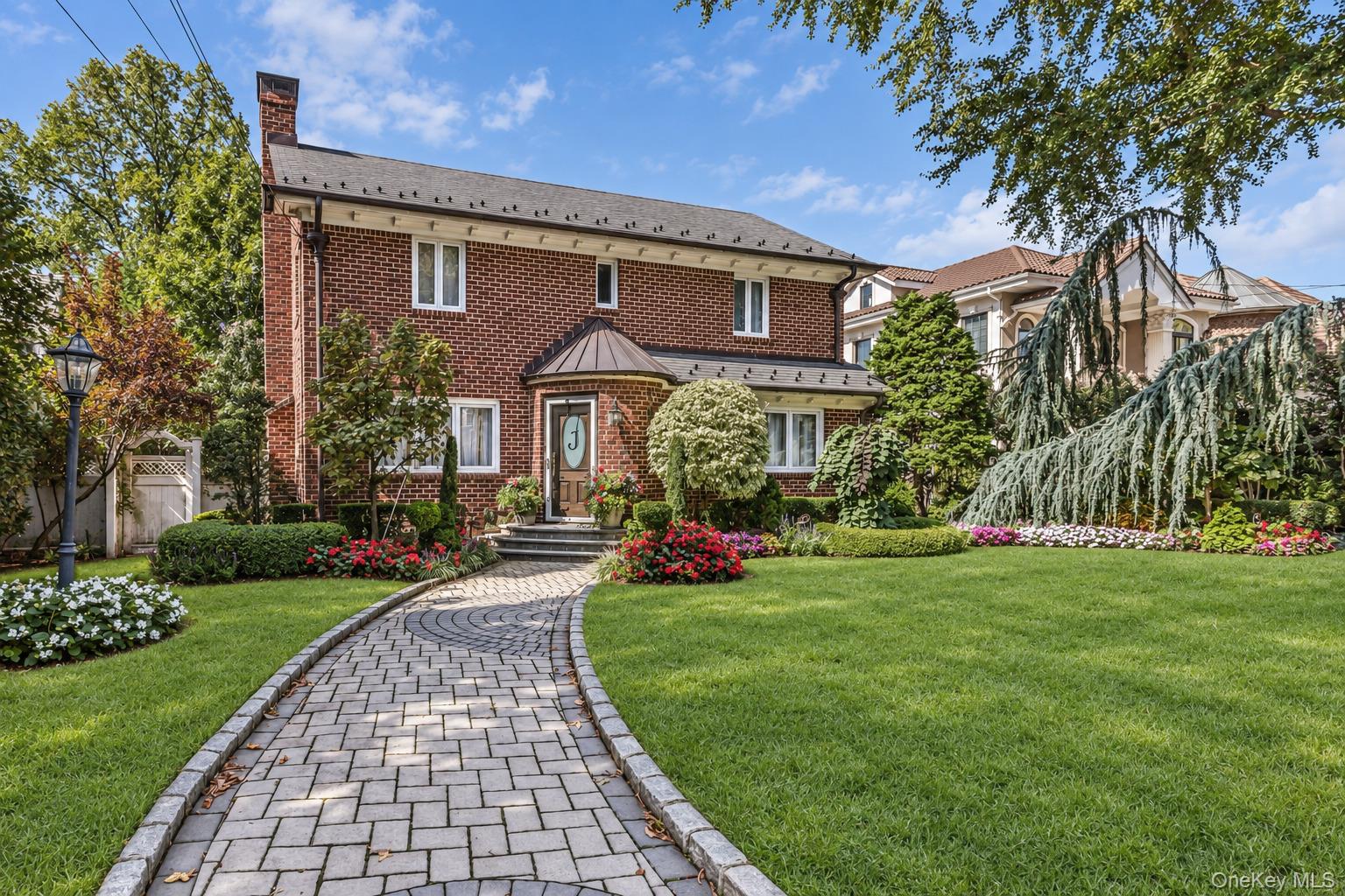 248 148th Street – For Sale