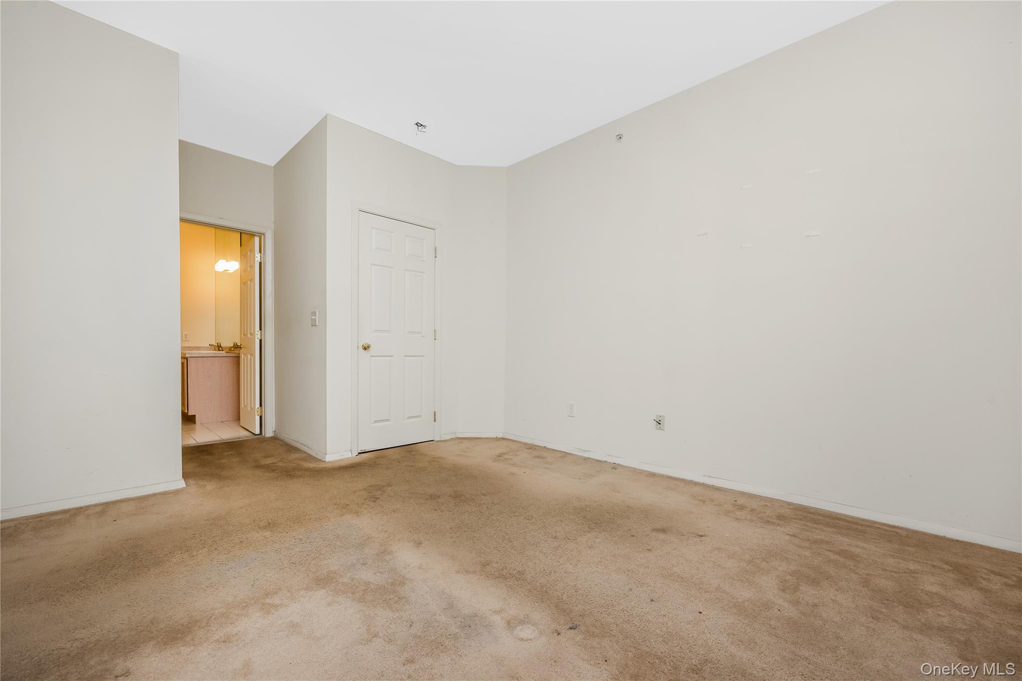 218 Kettles Lane – For Sale photo 9