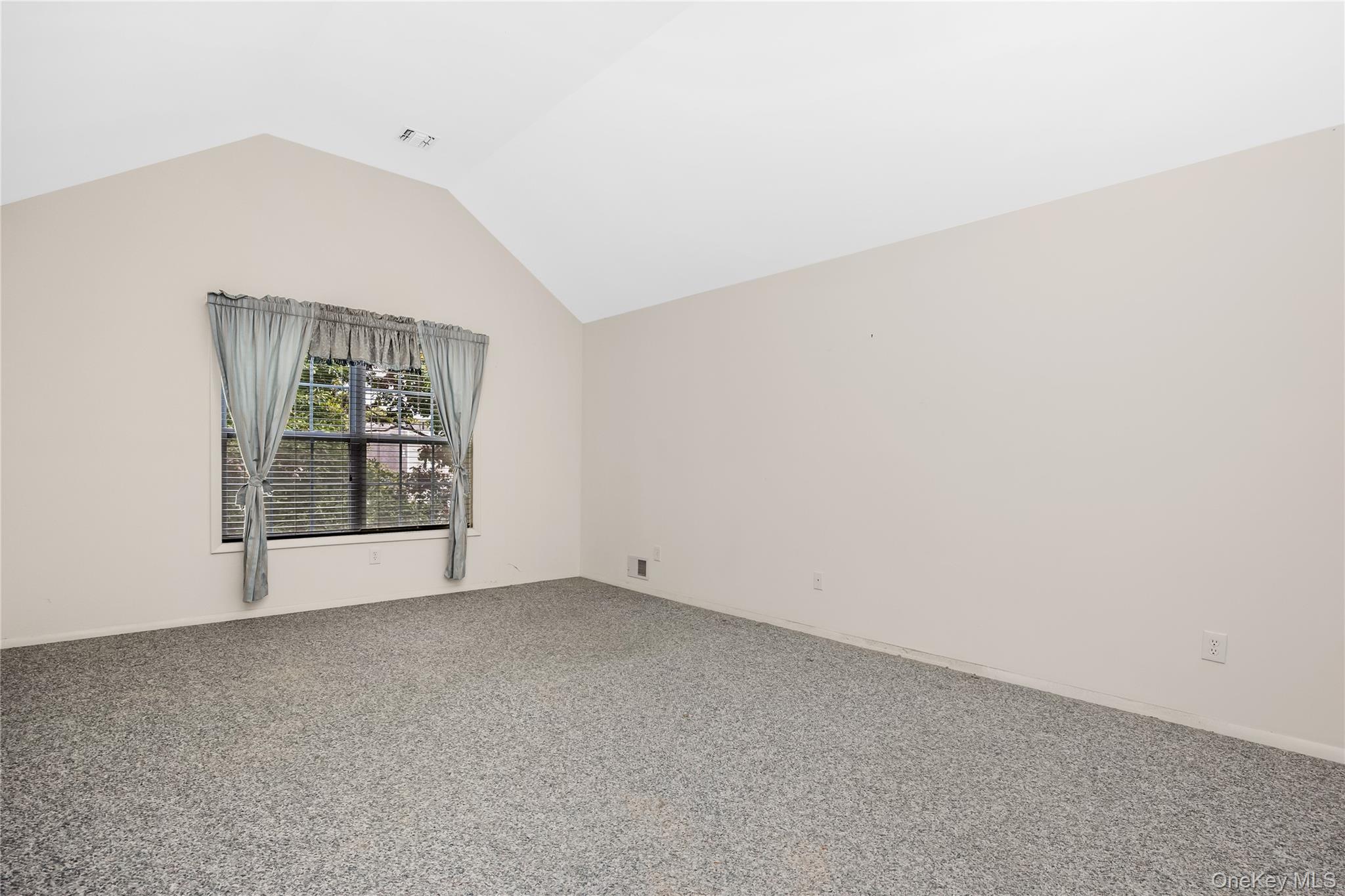 218 Kettles Lane – For Sale photo 24