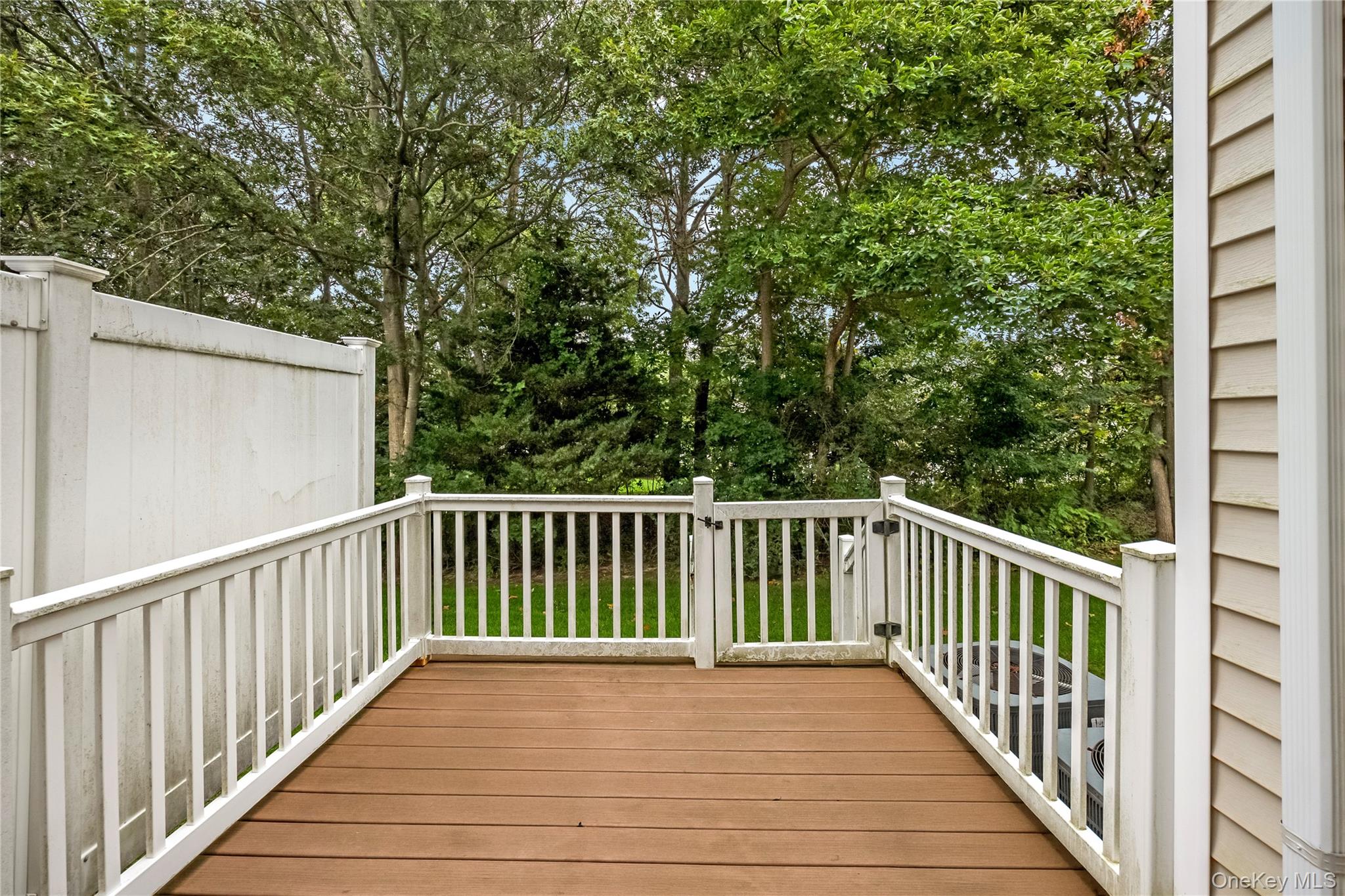218 Kettles Lane – For Sale photo 33