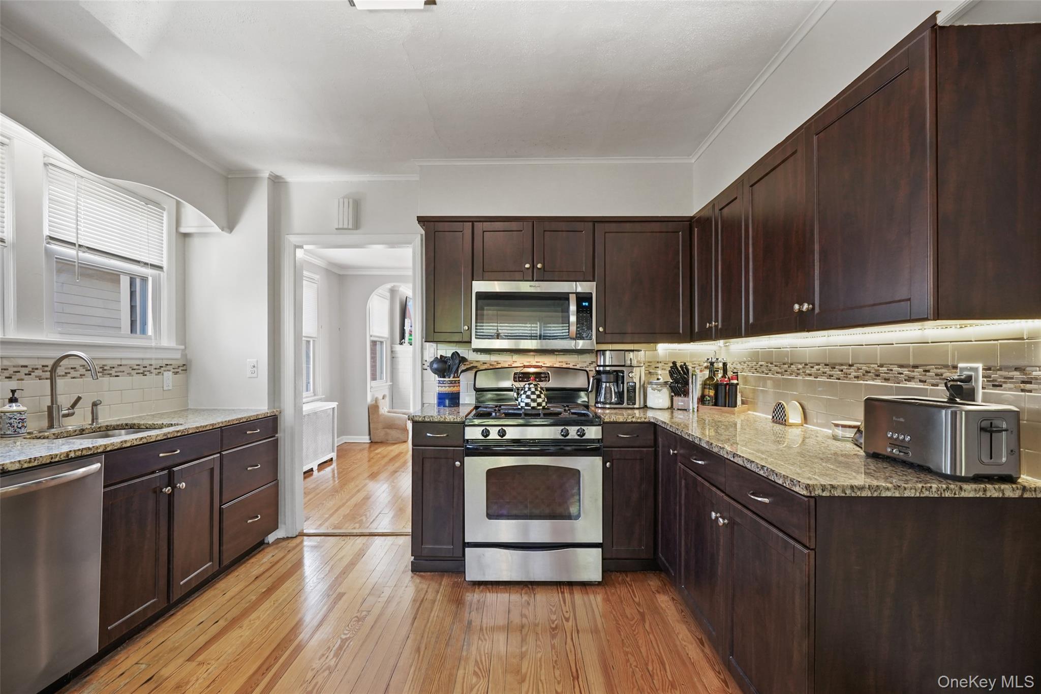 315 Stanley Avenue – For Sale photo 7