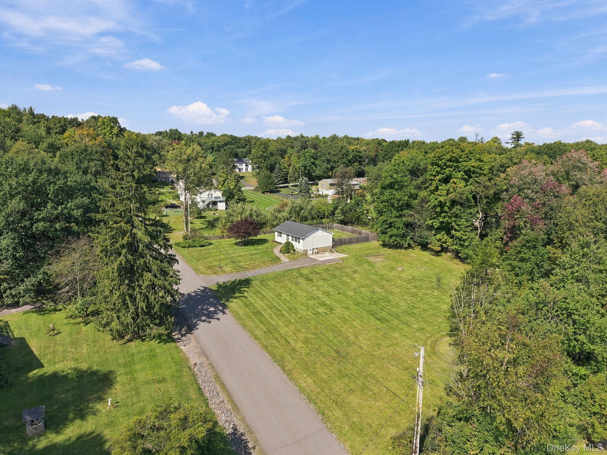 15 Countryman Lane – For Sale photo 3
