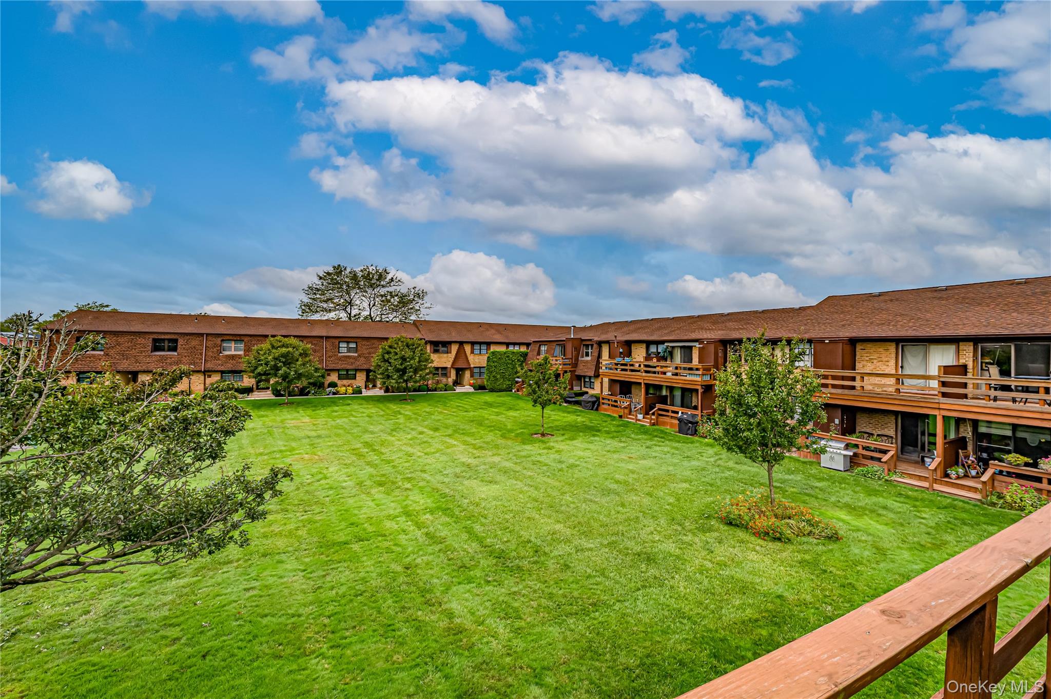 337 Mariners Way, Unit 337 photo 16