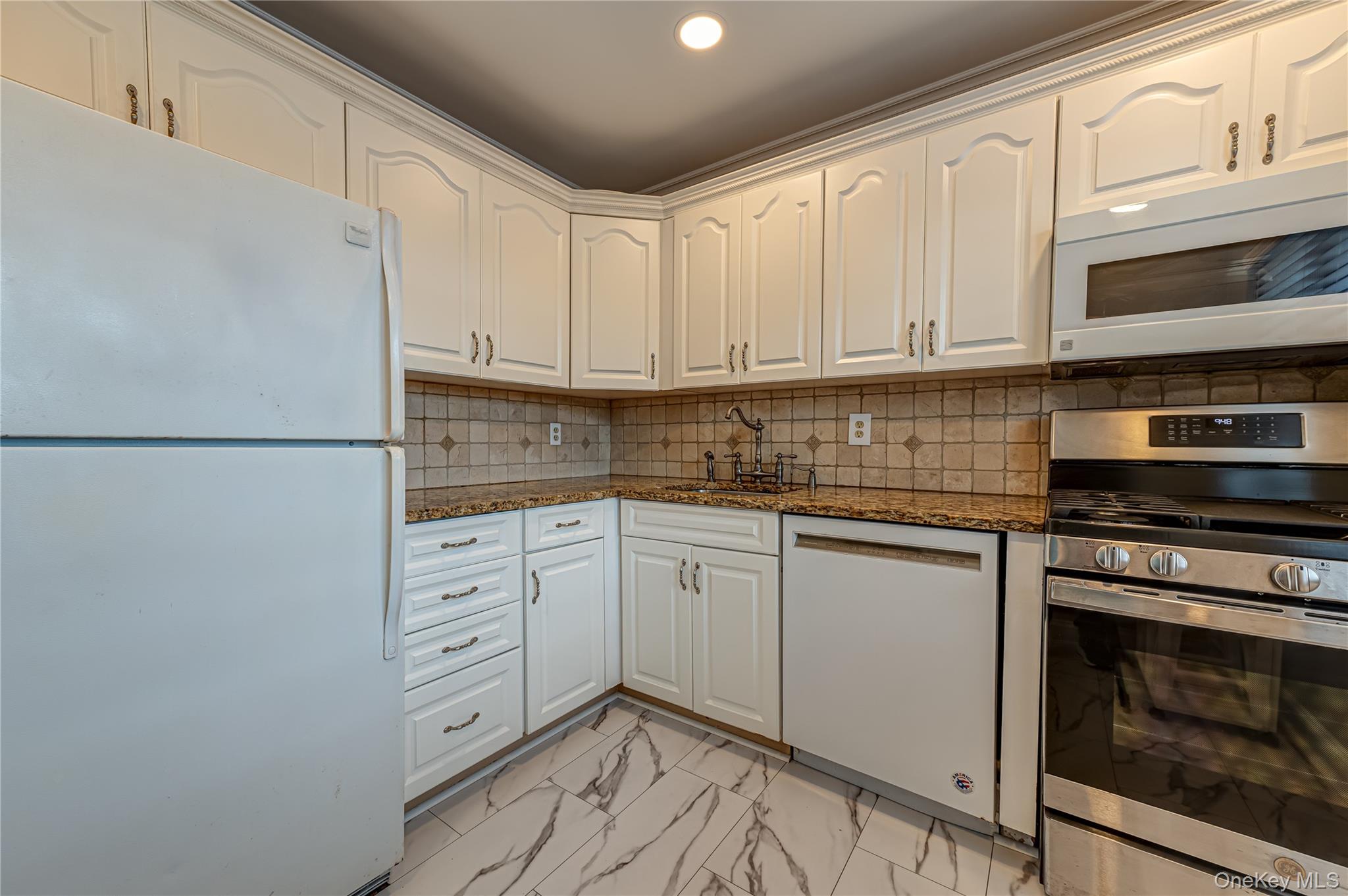 337 Mariners Way, Unit 337 photo 9