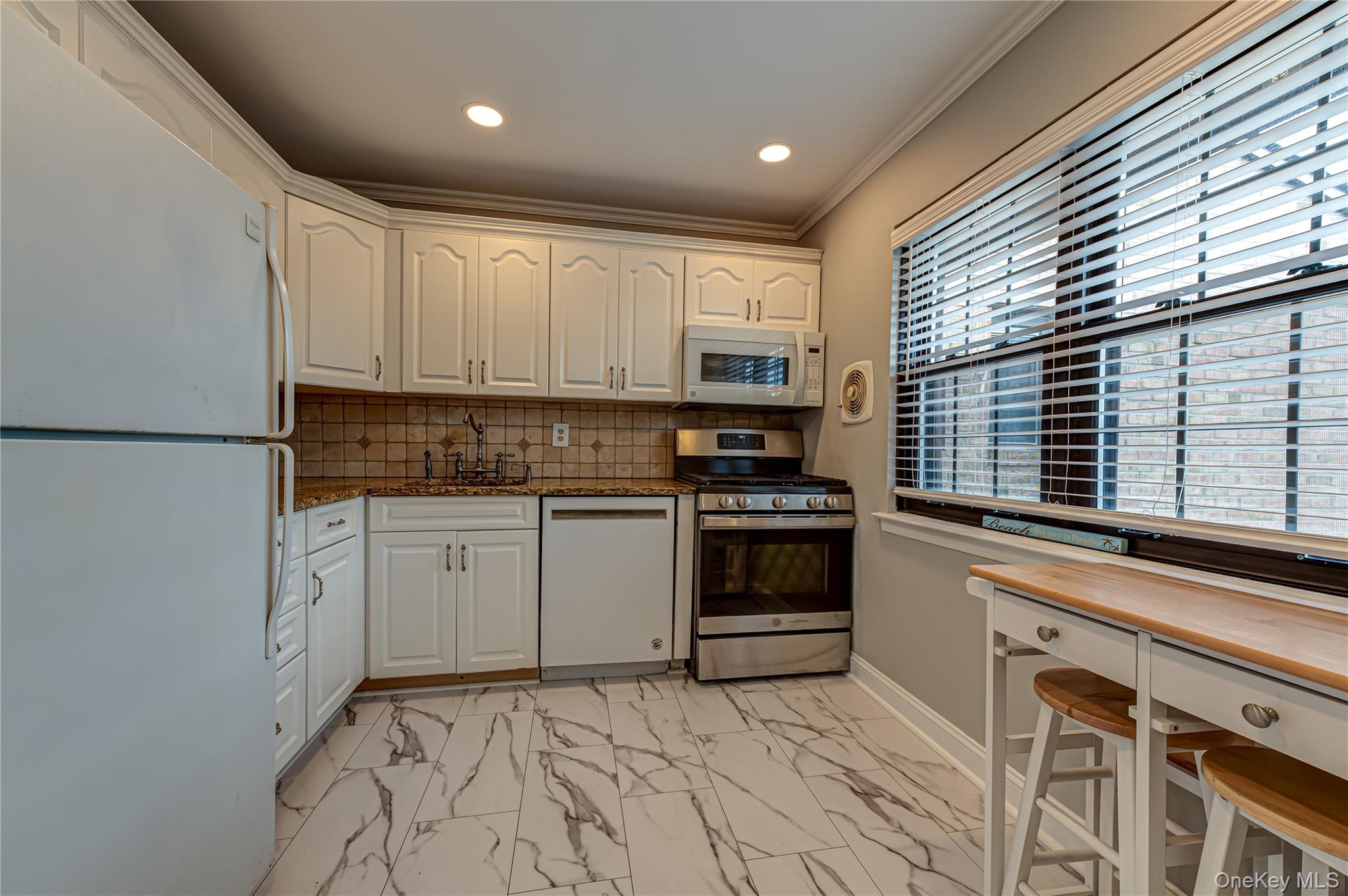 337 Mariners Way, Unit 337 photo 10