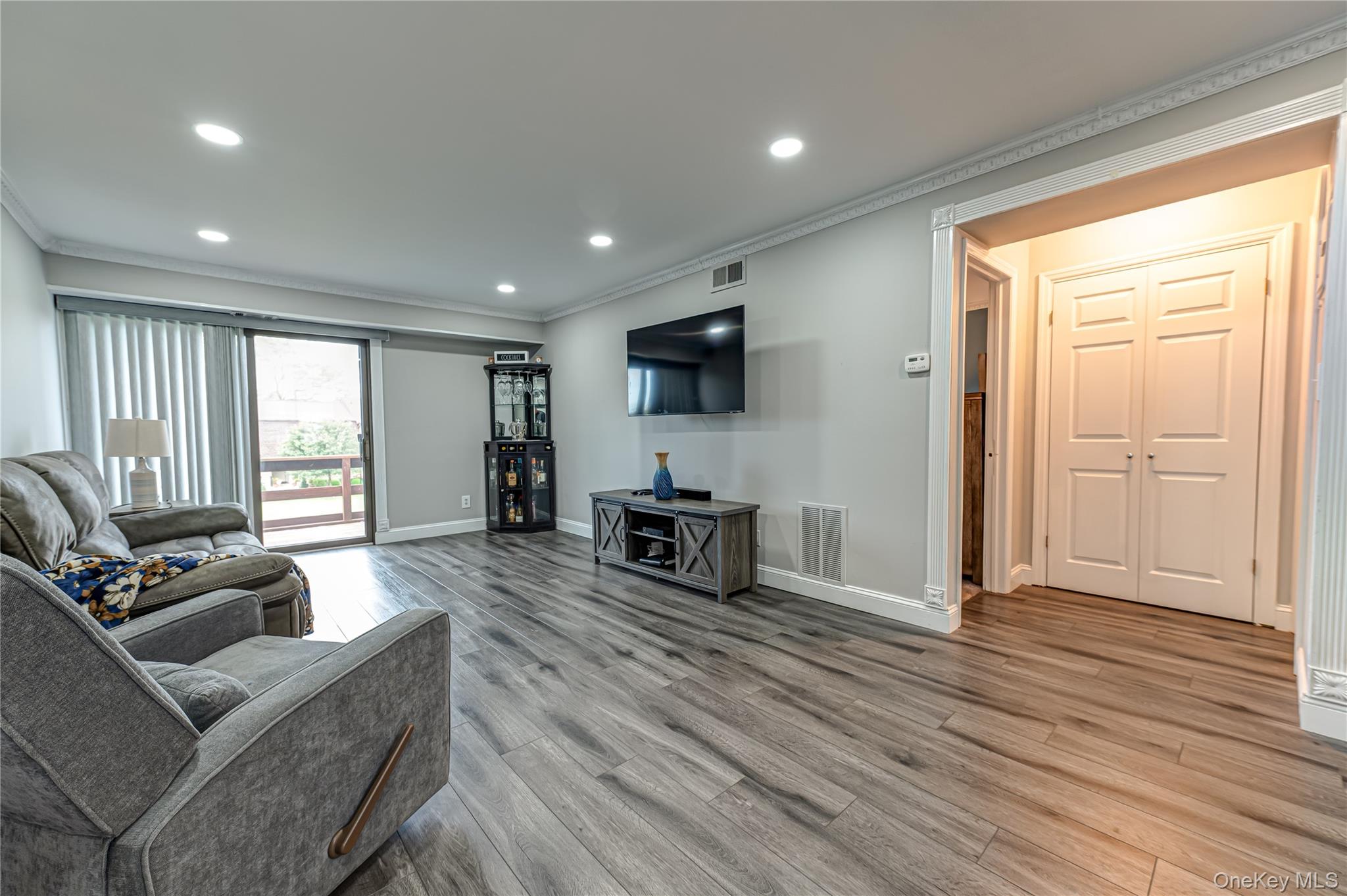 337 Mariners Way, Unit 337 photo 5