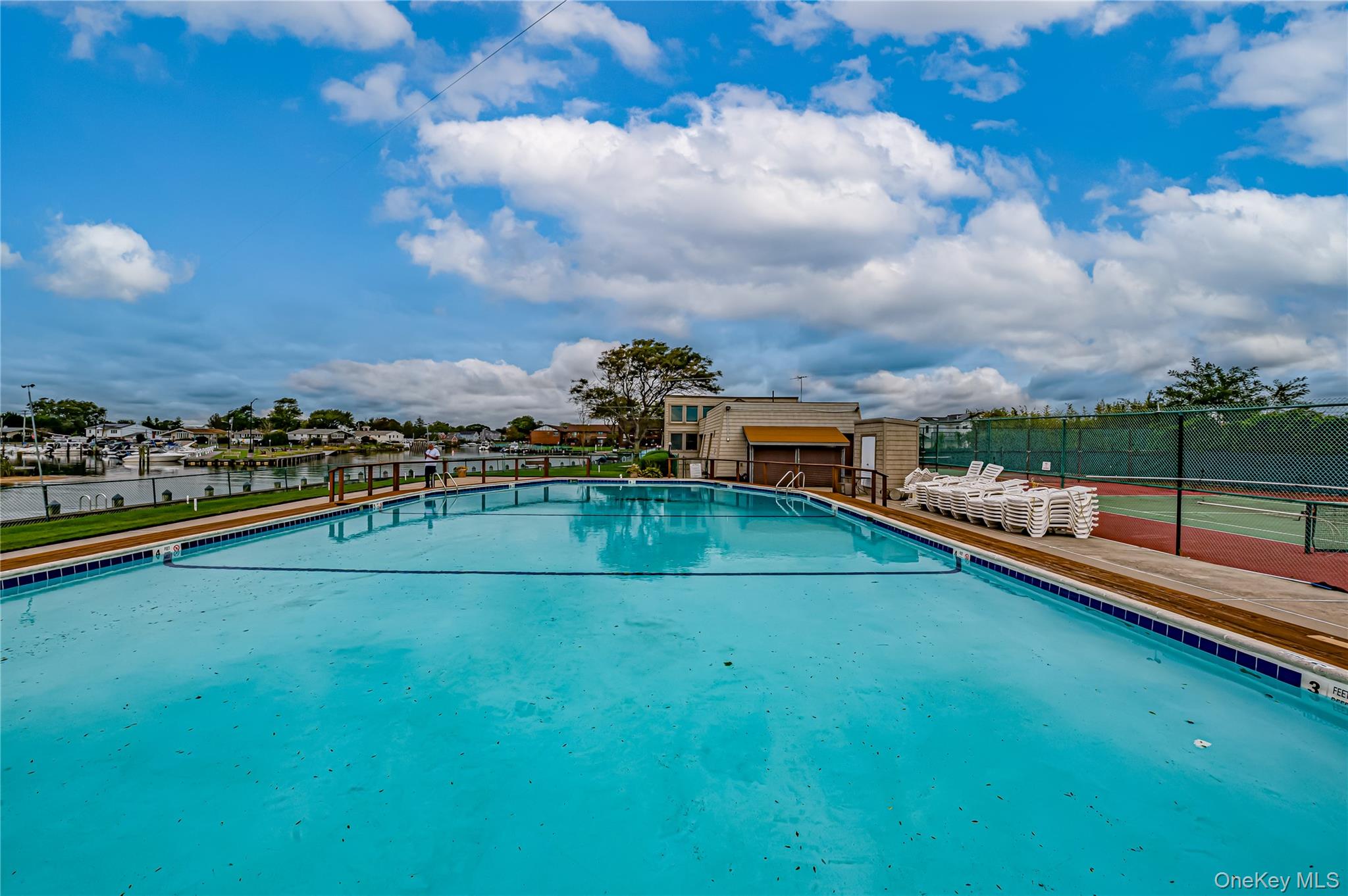 337 Mariners Way, Unit 337 photo 19