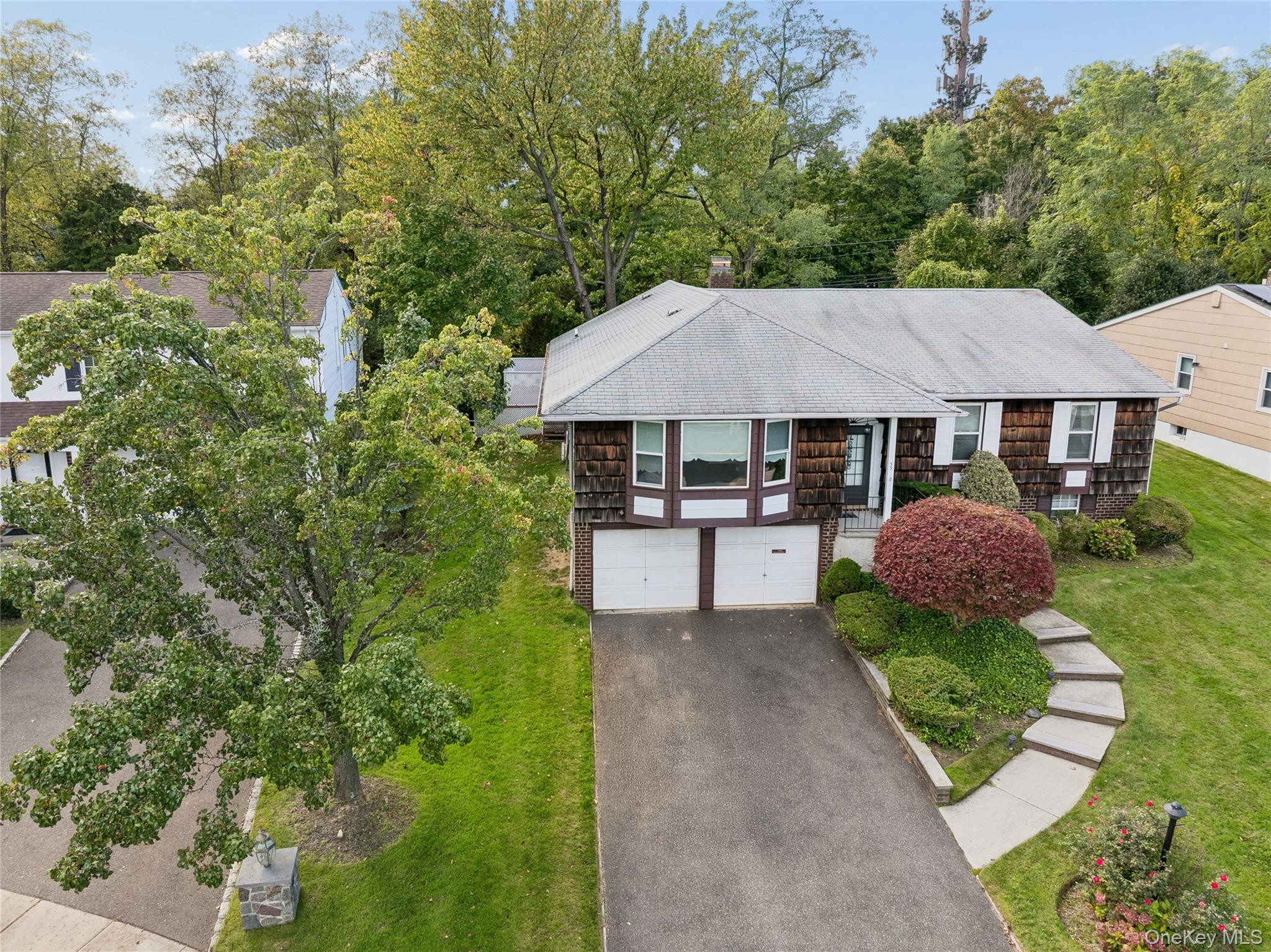 53 Carriage Road – For Sale photo 4