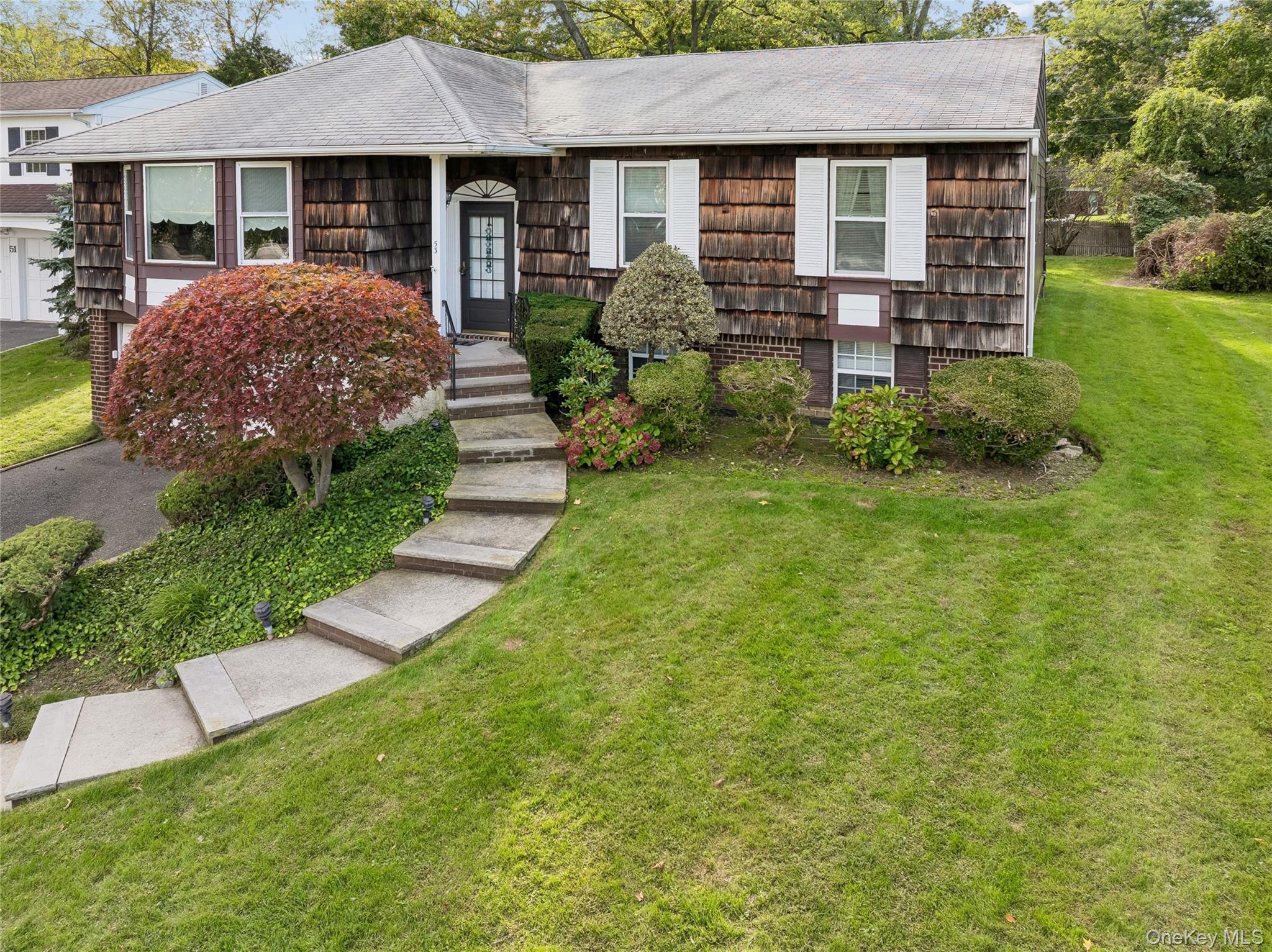 53 Carriage Road – For Sale photo 3