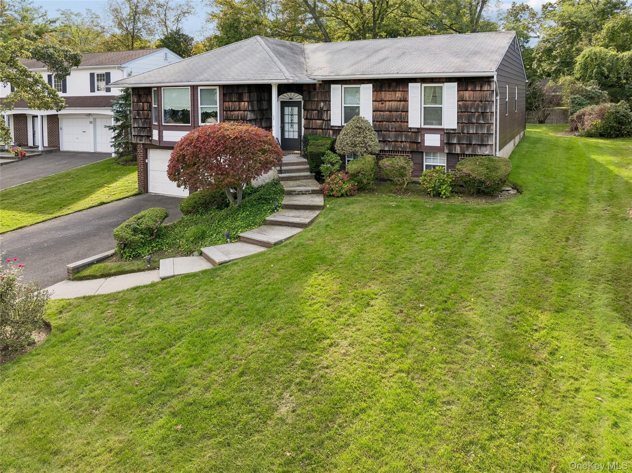 53 Carriage Road – For Sale photo 2