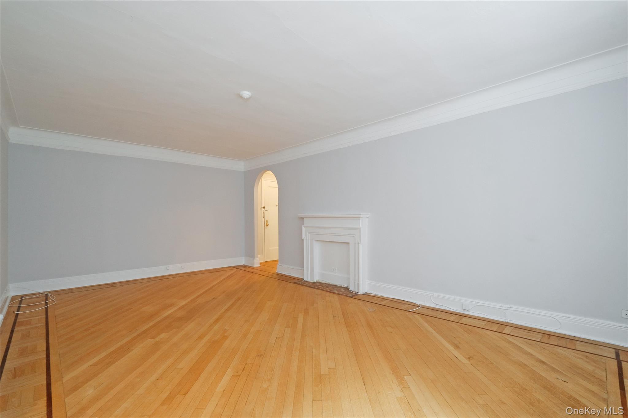 1 Broad Parkway, Unit 4L photo 8