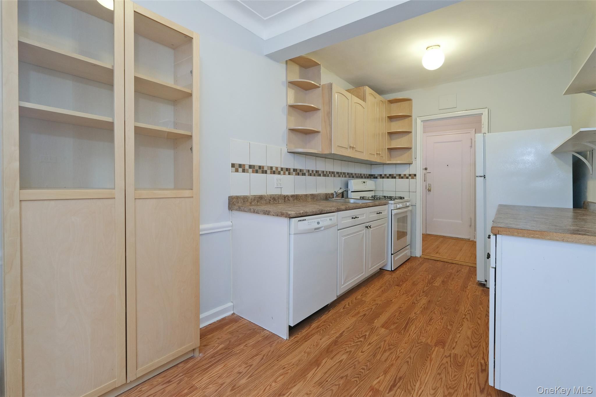 1 Broad Parkway, Unit 4L photo 14