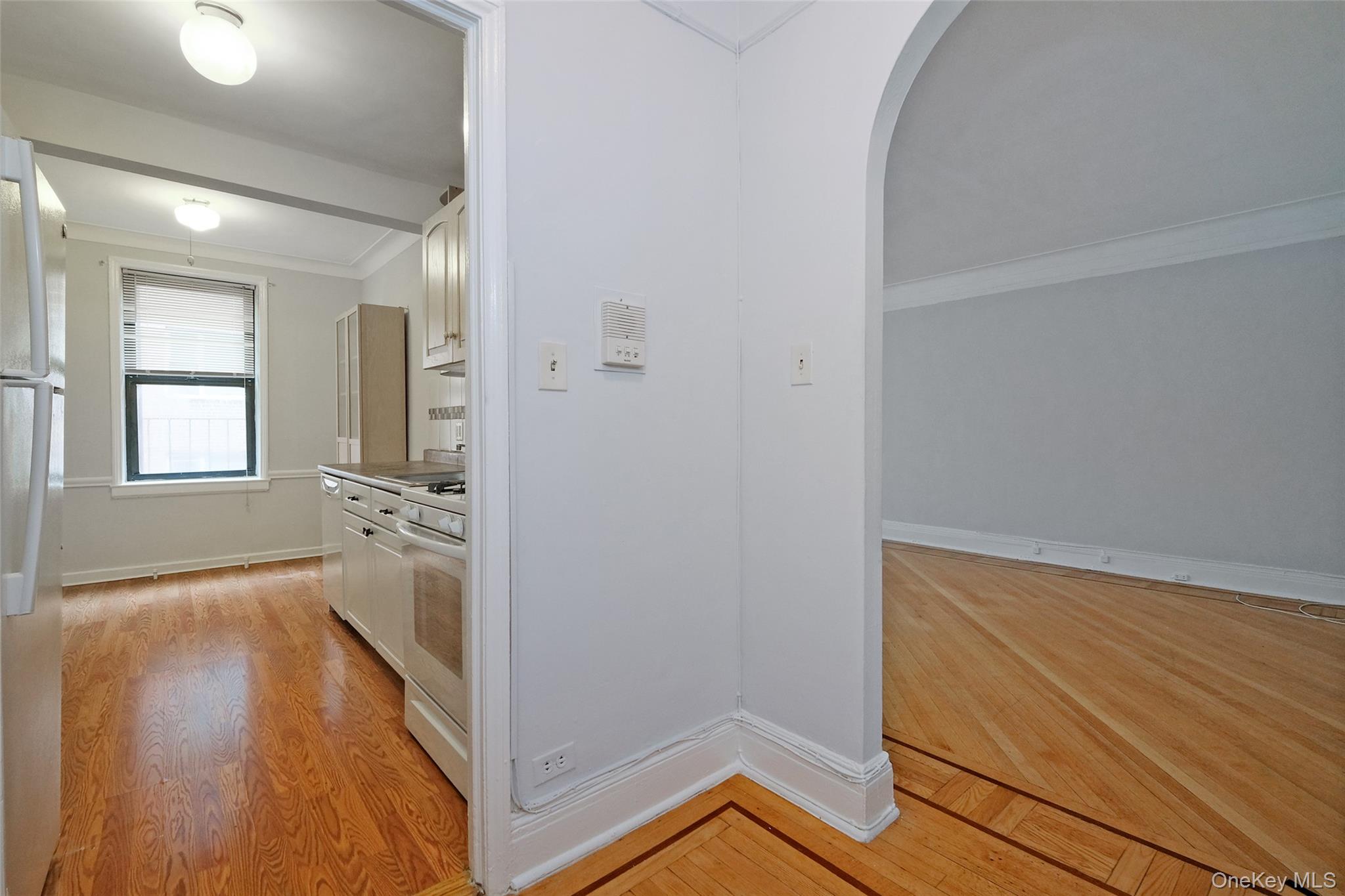 1 Broad Parkway, Unit 4L photo 16