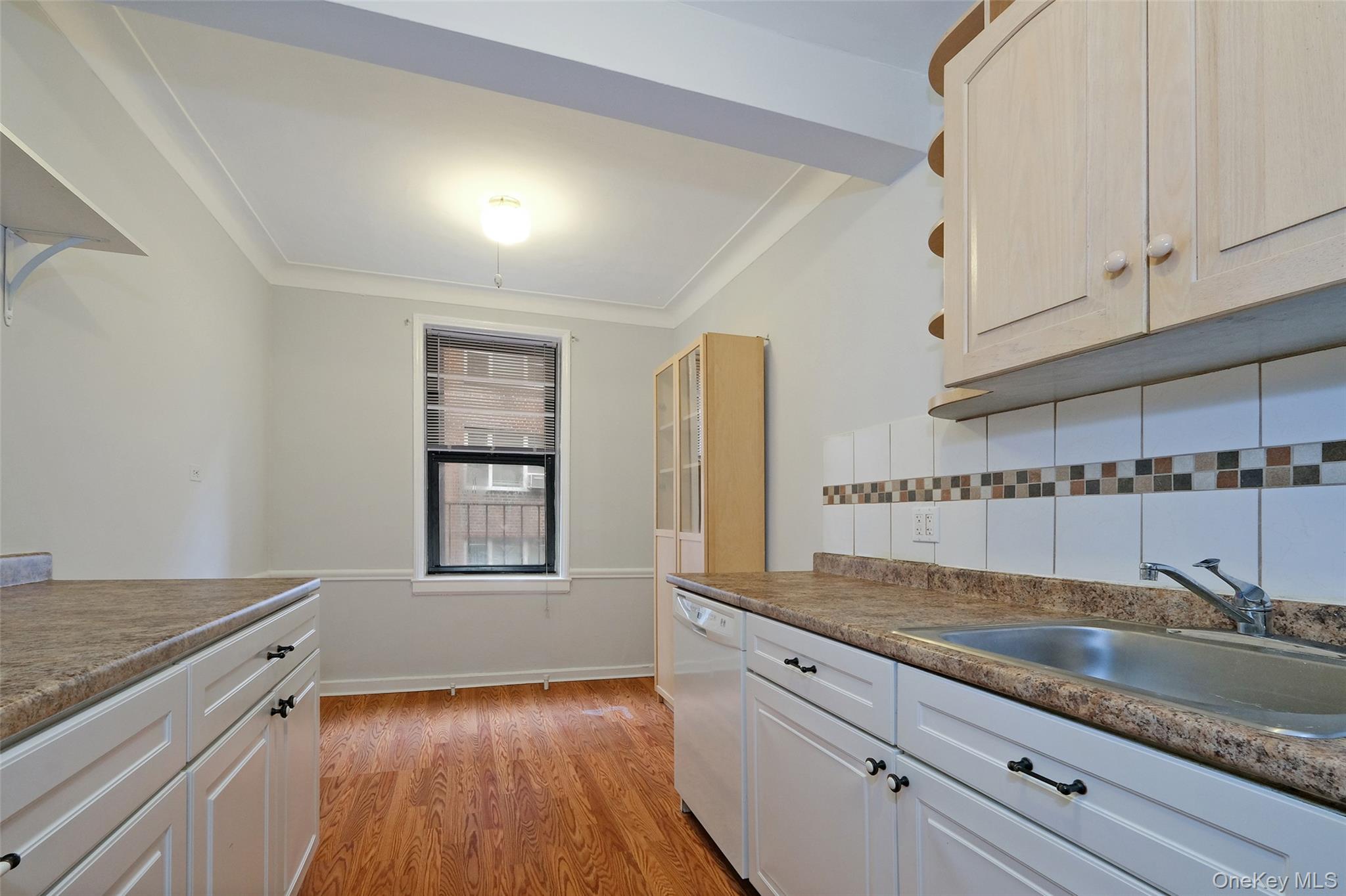 1 Broad Parkway, Unit 4L photo 11
