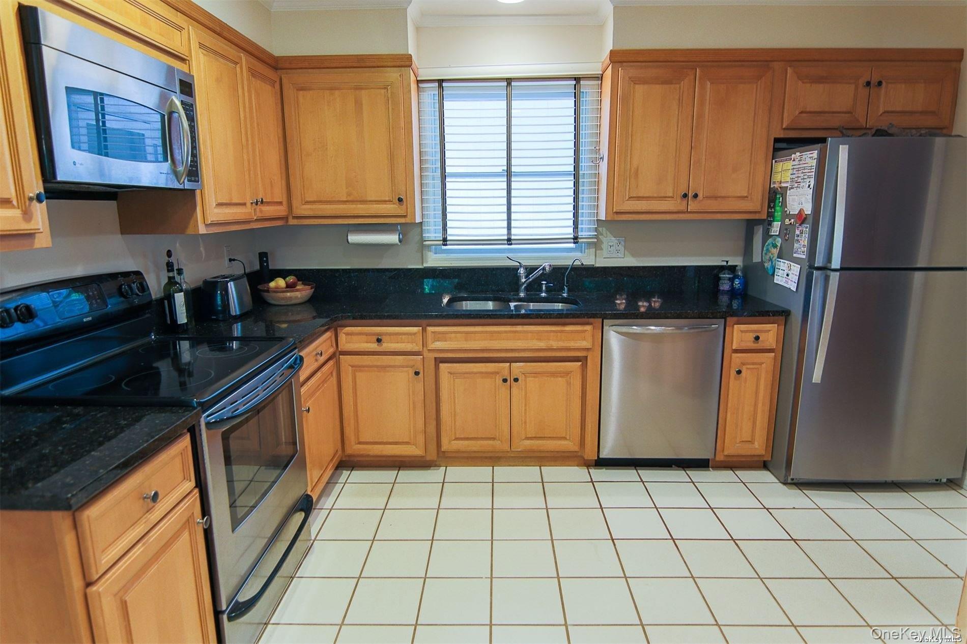 101 N Country Road – For Sale photo 17