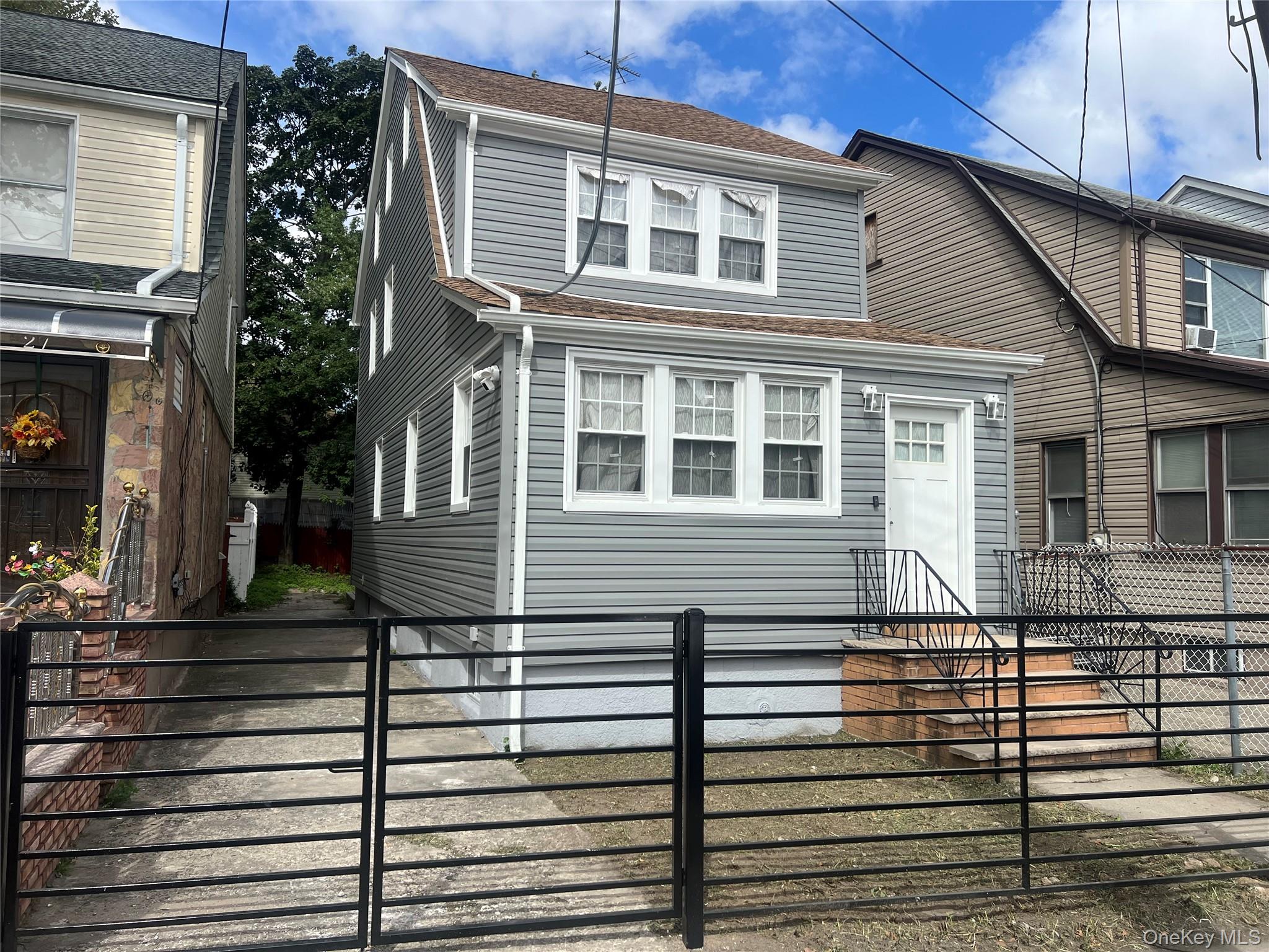 16731 109th Avenue – For Sale photo 2