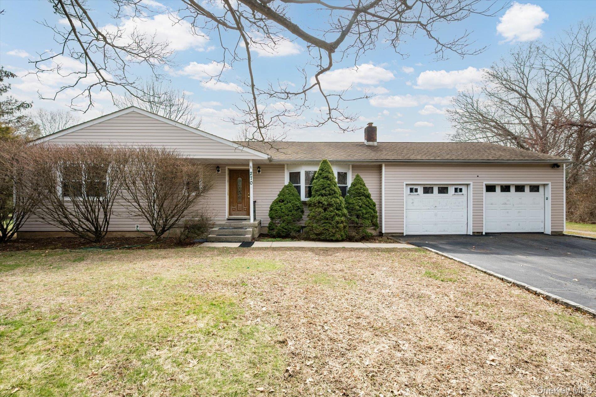 270 Old Commack Road – For Sale photo 2
