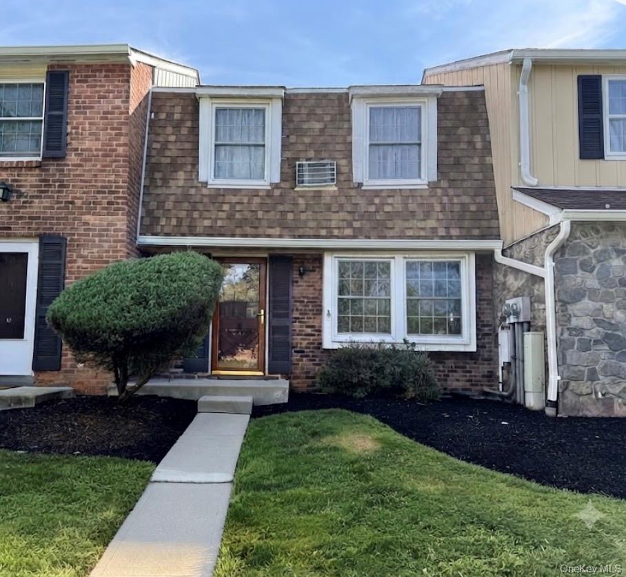 274 Hooker Avenue, Unit B3