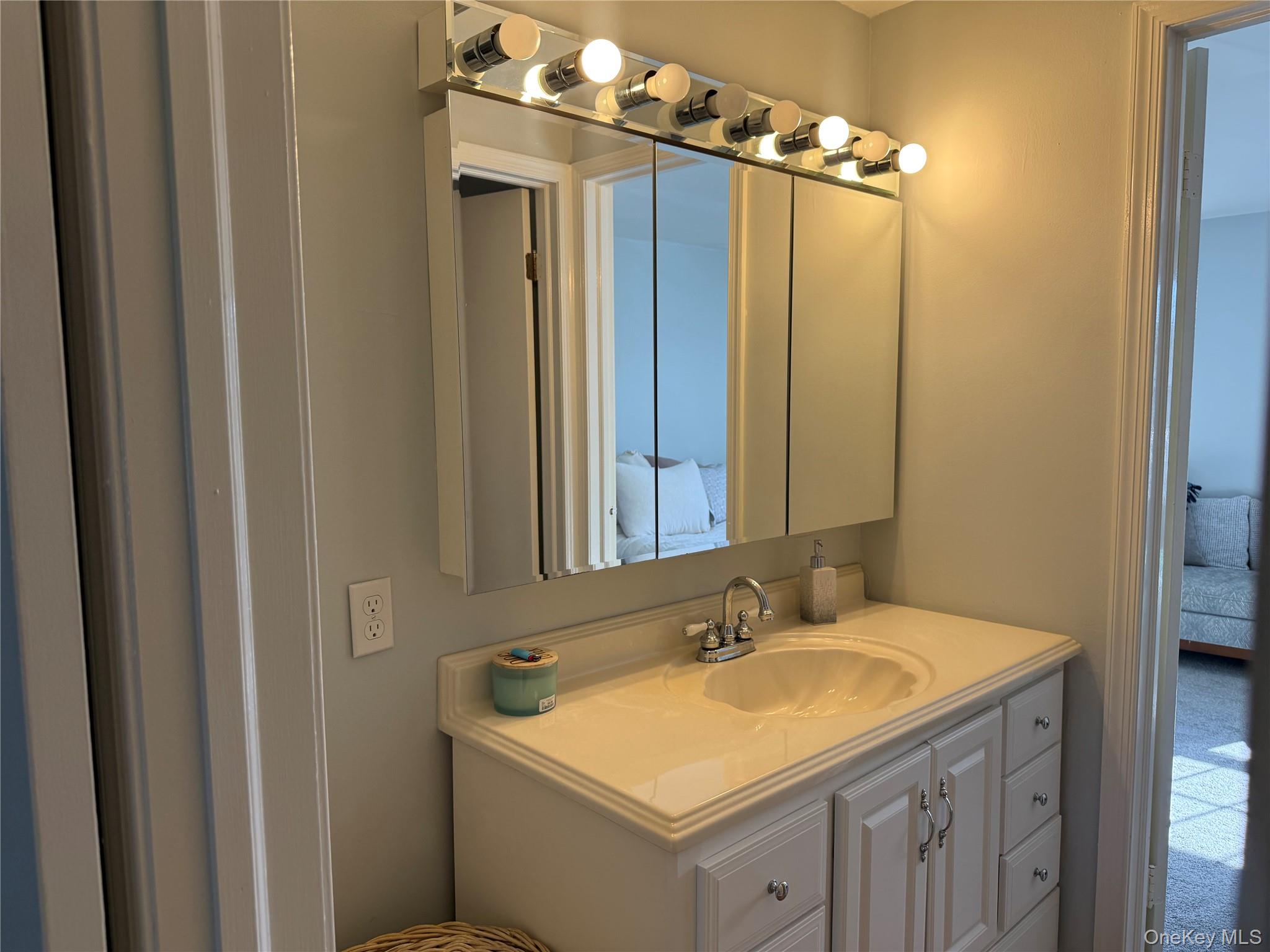 274 Hooker Avenue, Unit B3 photo 13