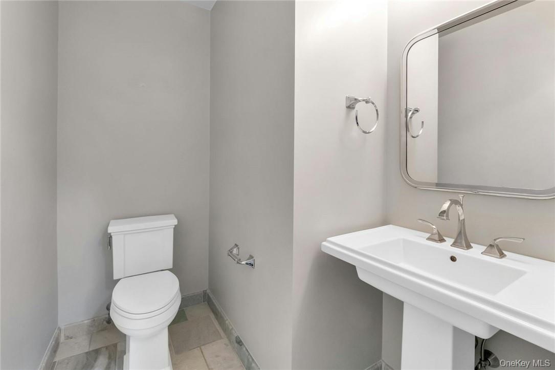 26 E Parkway, Unit 11S photo 16