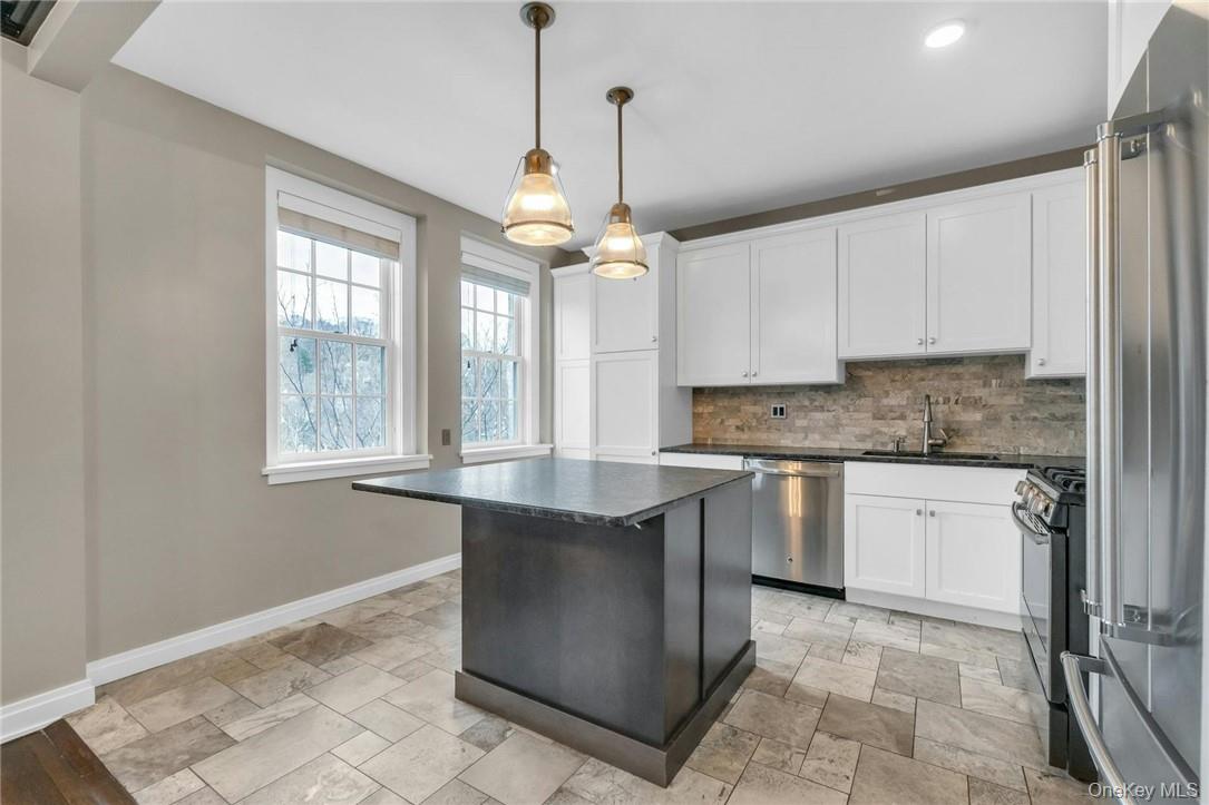 26 E Parkway, Unit 11S photo 6