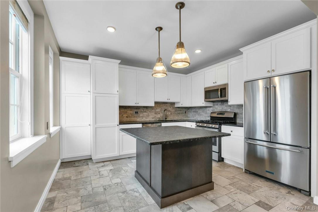 26 E Parkway, Unit 11S photo 5