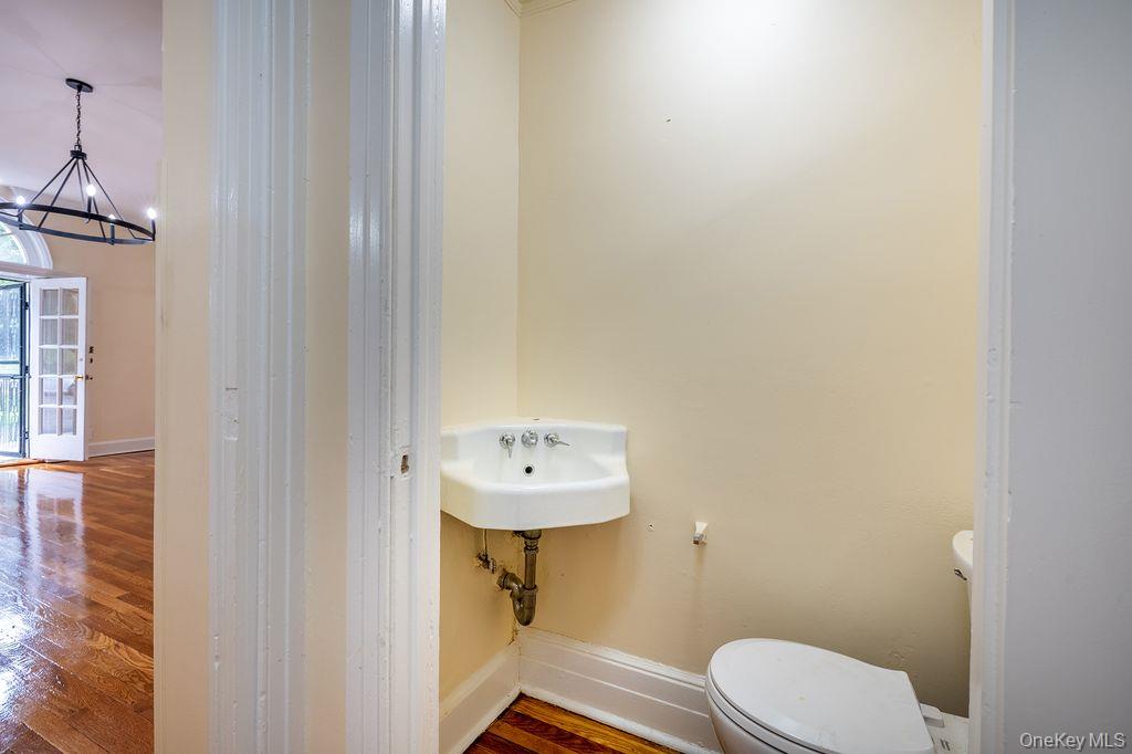 111 N Broadway, Unit C photo 8