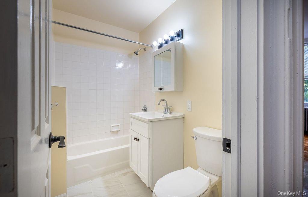 111 N Broadway, Unit C photo 9