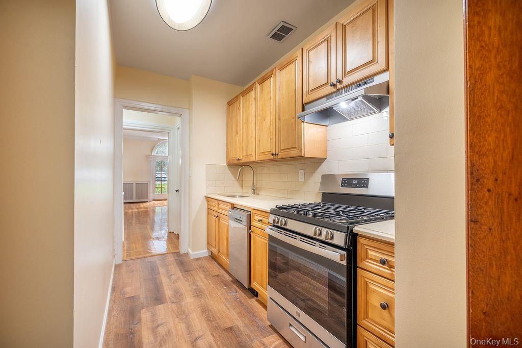 111 N Broadway, Unit C photo 12