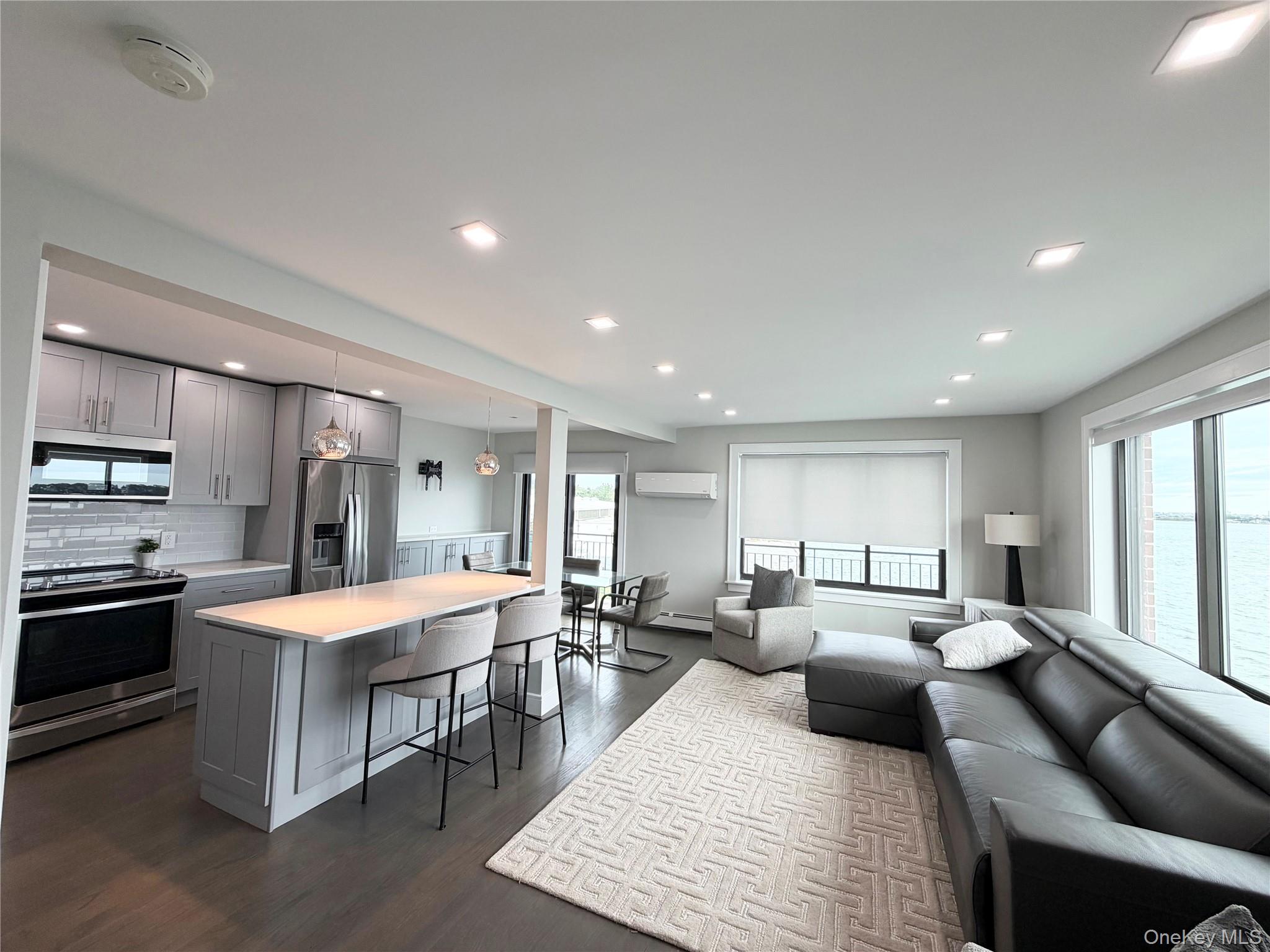15419 Riverside Drive, Unit 24B photo 8