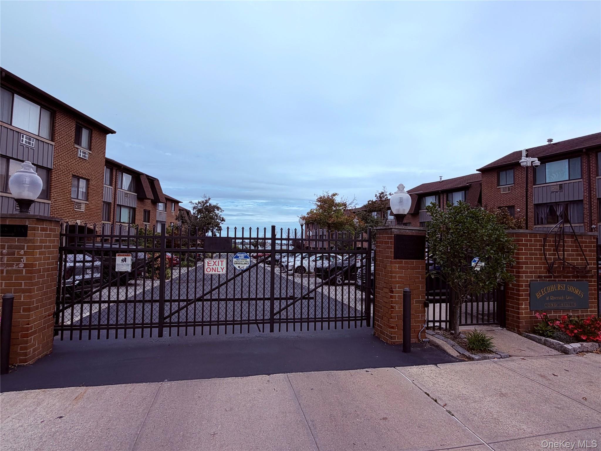 15419 Riverside Drive, Unit 24B photo 30