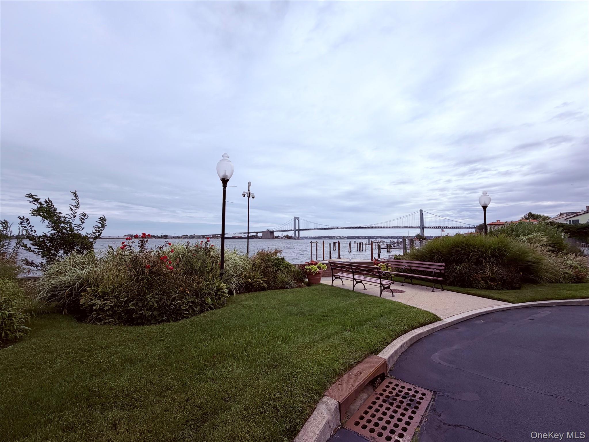 15419 Riverside Drive, Unit 24B photo 5